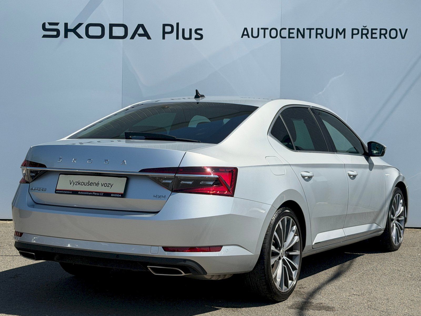 Škoda Superb, 2.0TSI 206kW 4x4 L&K DSG - fotka 2