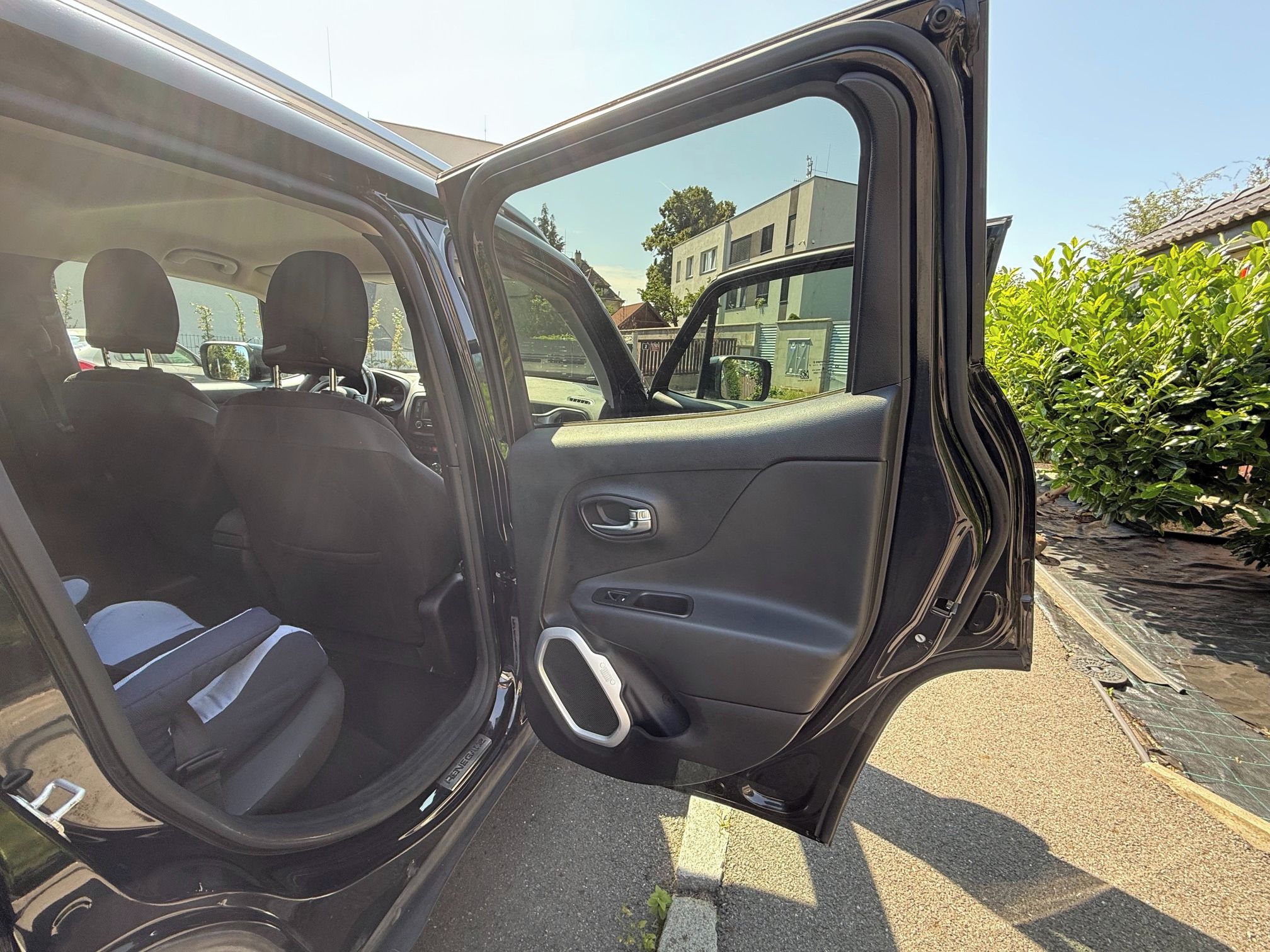 Jeep Renegade, 2.0 D 103kW LIMITED 4x4 - fotka 5