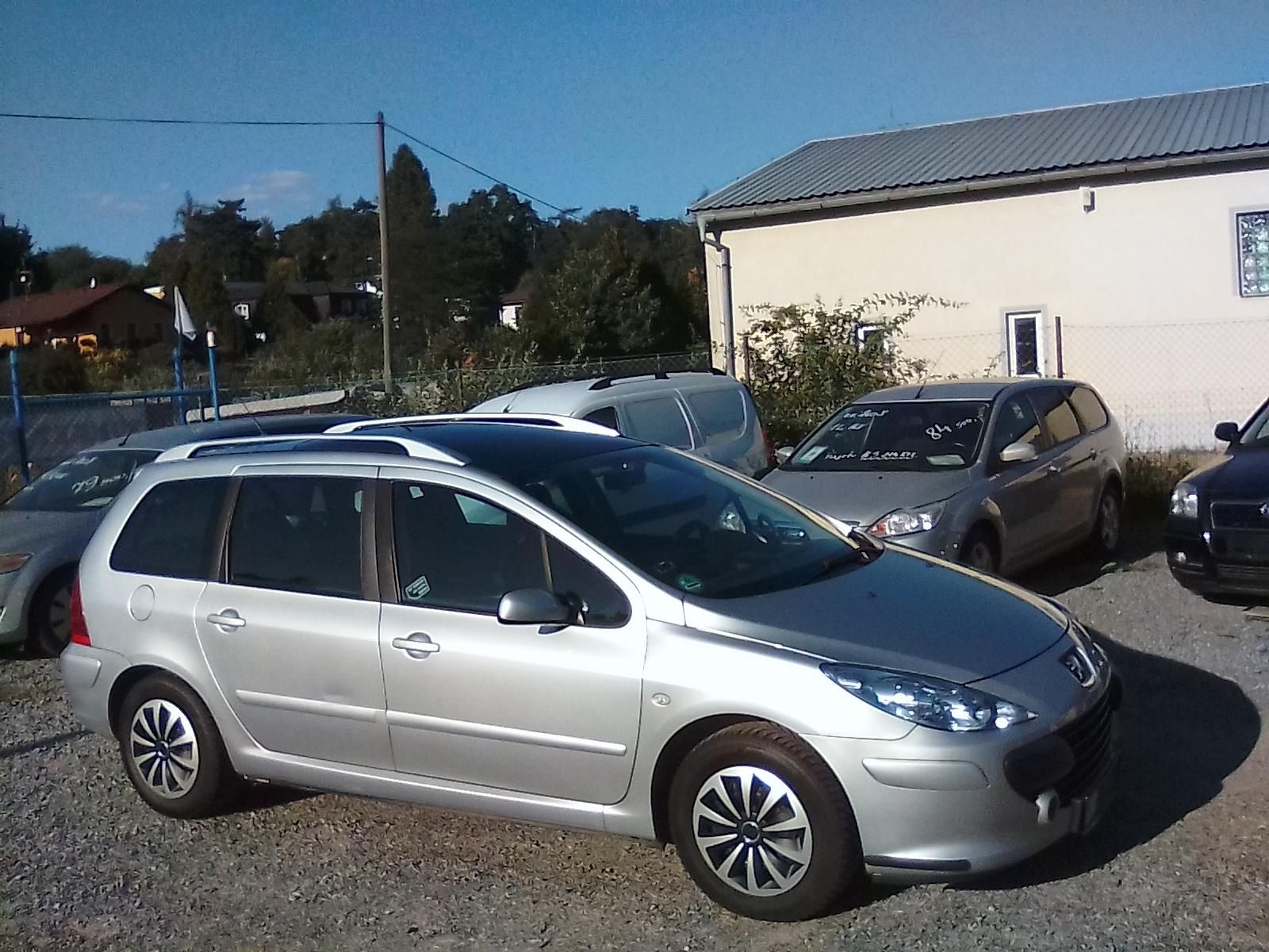 Peugeot 307, 1.6i 16V SW, kola navíc - fotka 2