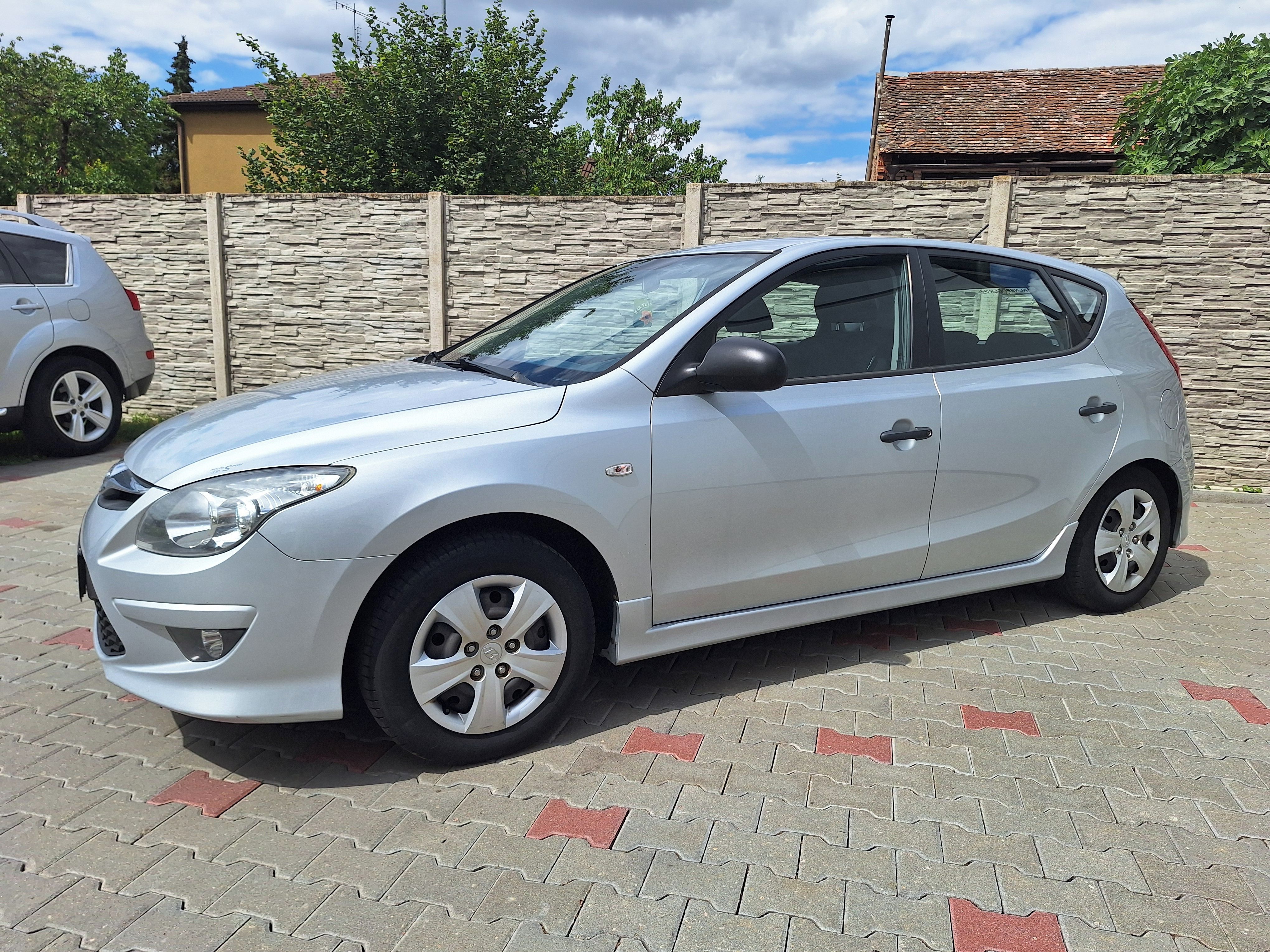 Hyundai i30, 1,4i 77kW