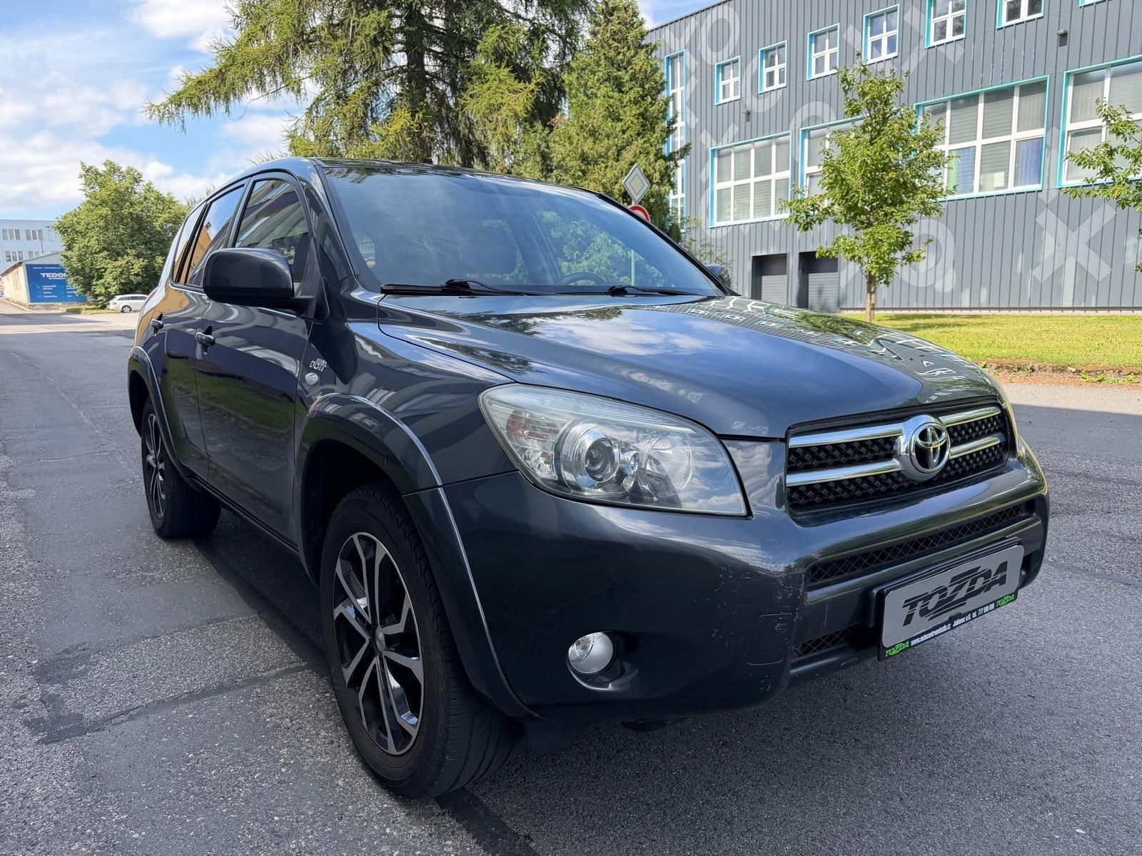Toyota Rav4, 2,2 D4-D 4WD / 130 kW / - fotka 6