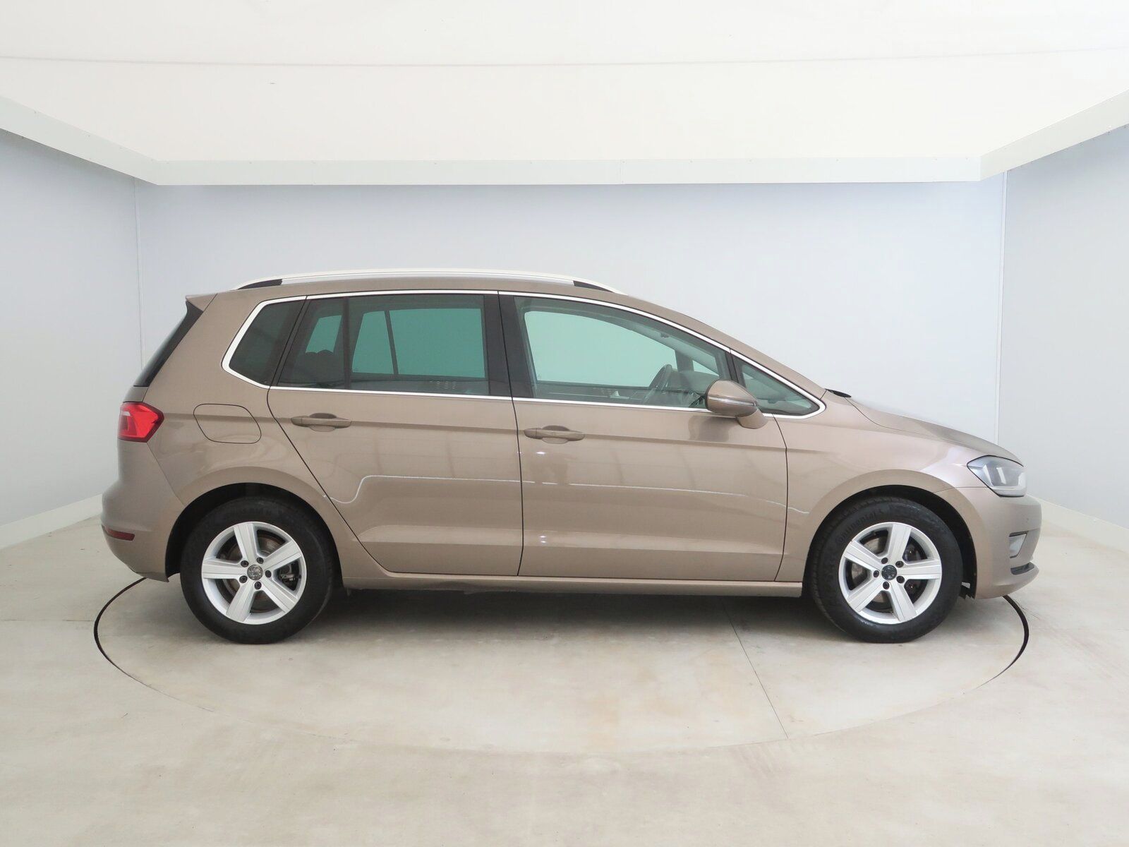 Volkswagen Golf Sportsvan, 1.4 TSI, Highline, Serv.kniha - fotka 6