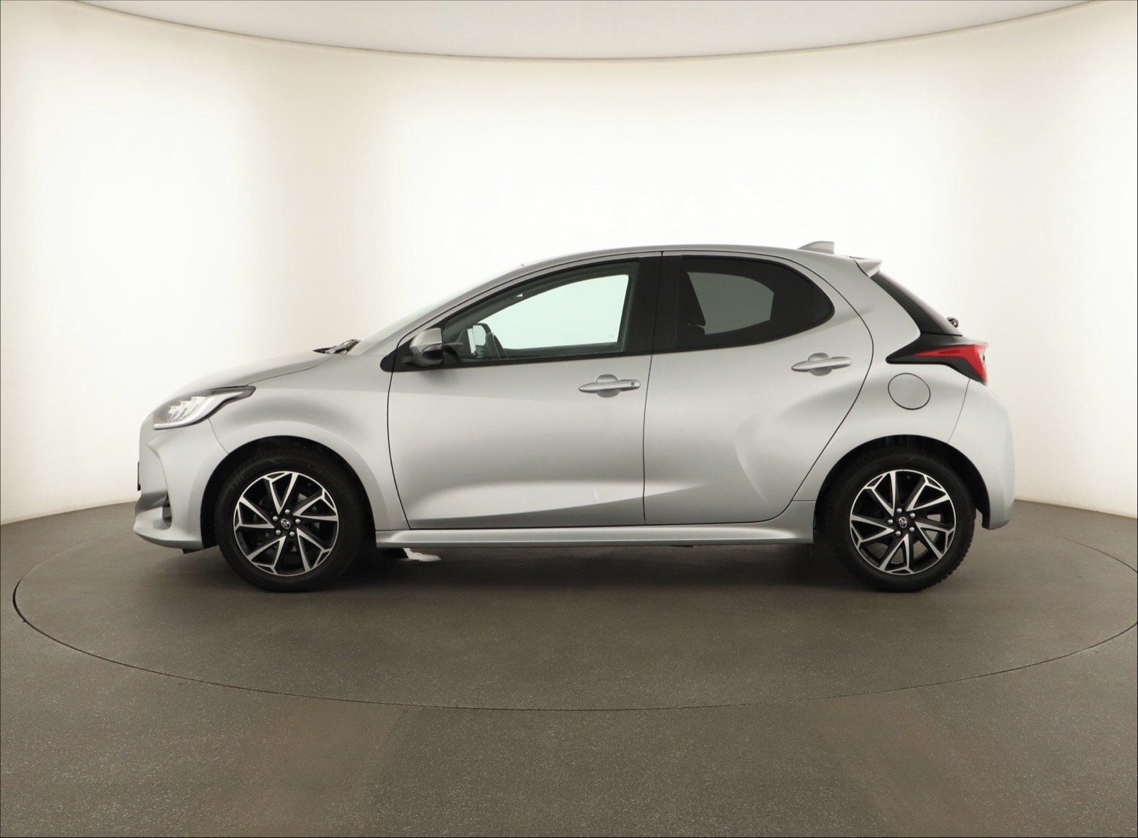 Toyota Yaris, 1.5 VVT-i Hybrid - fotka 3