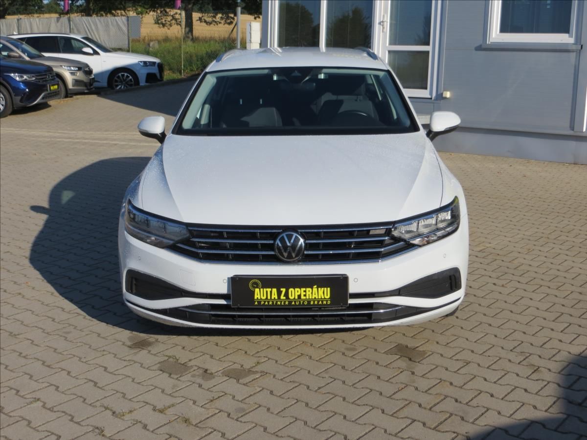 Volkswagen Passat, 2,0 TDI 110kW Business ČR - fotka 2