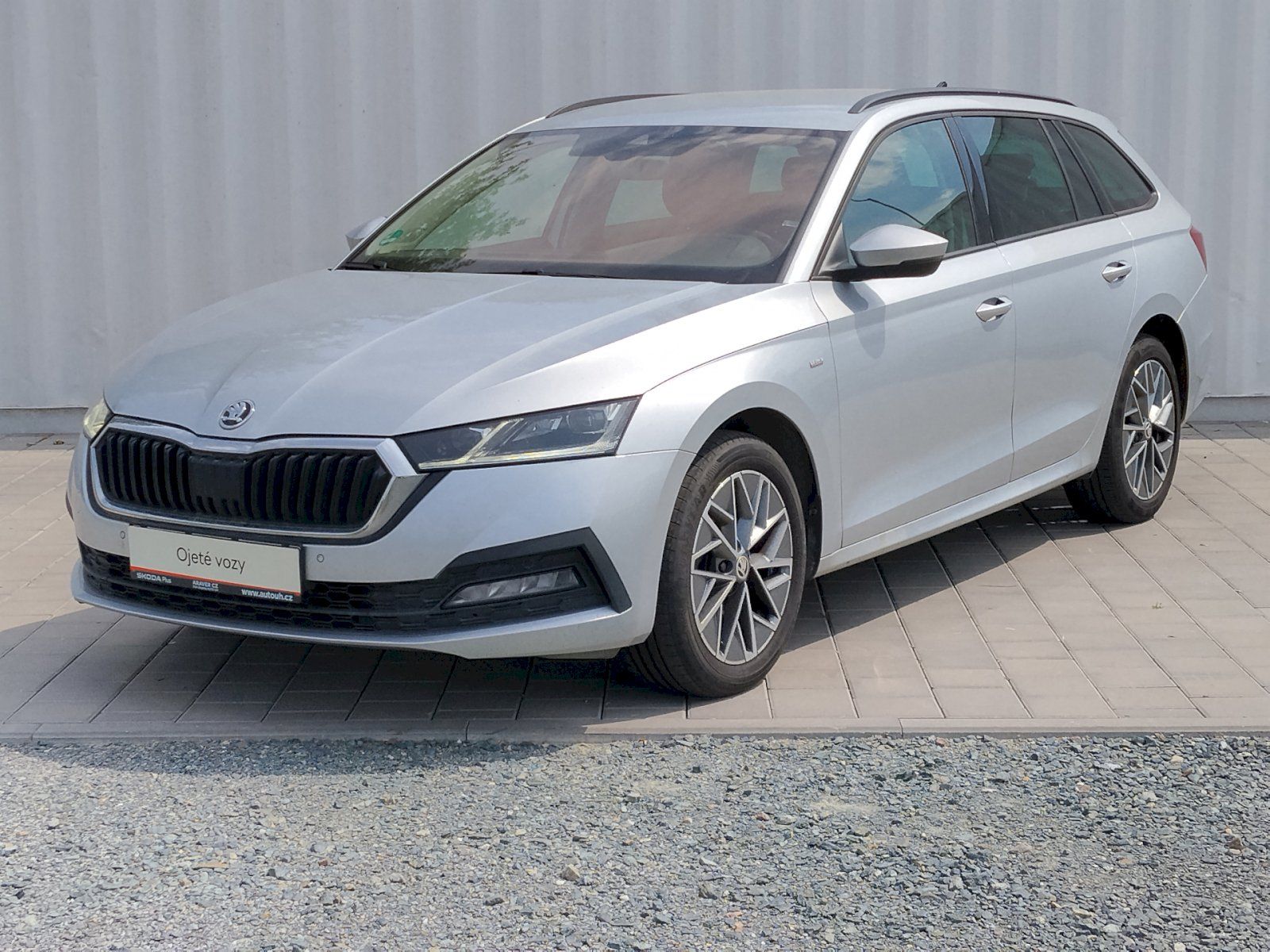 Škoda Octavia, 110kW Ambiente nezávislé topen