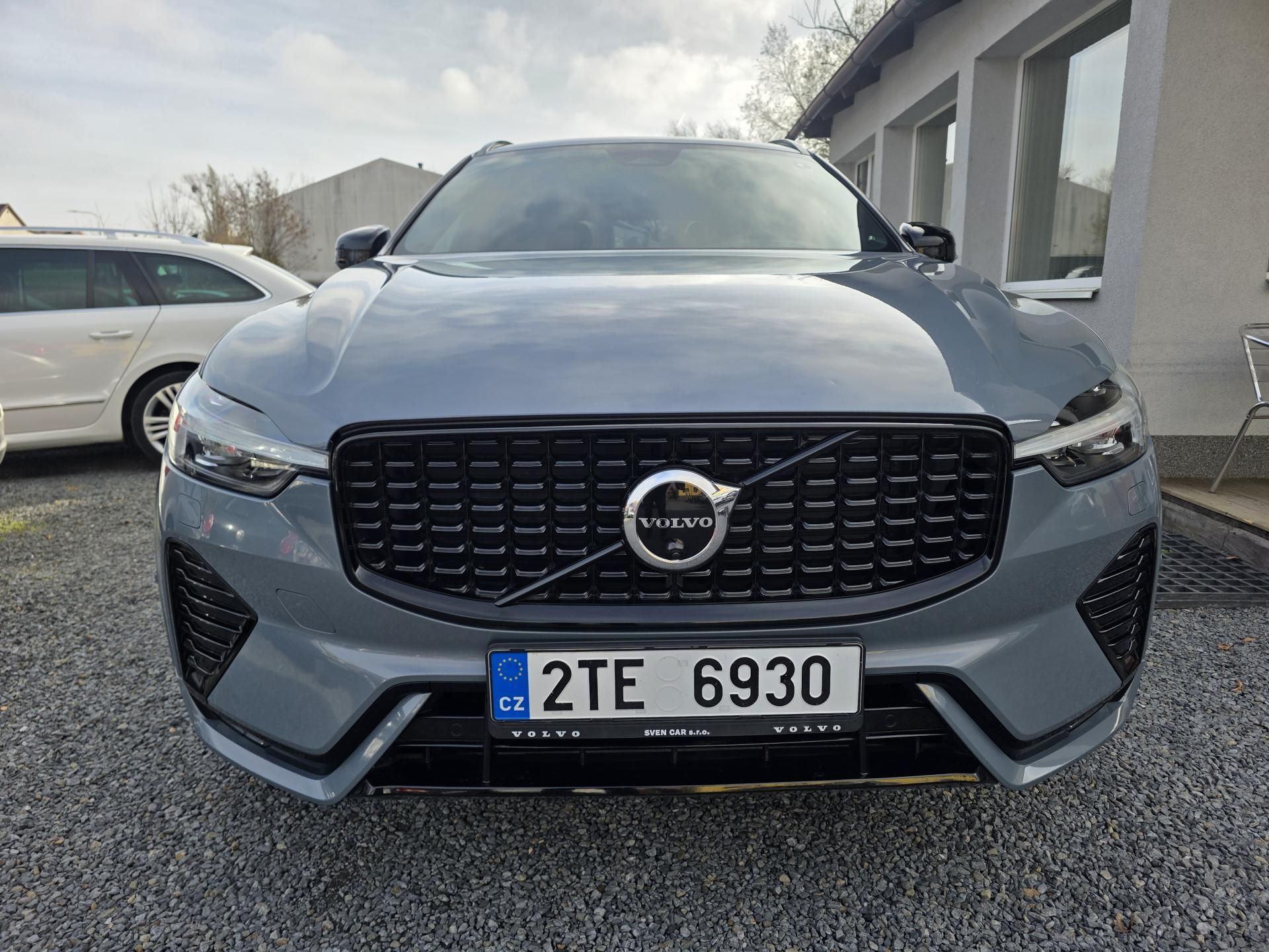 Volvo XC60, 2.0 D R-Designe Bowers&Wilkins - fotka 6