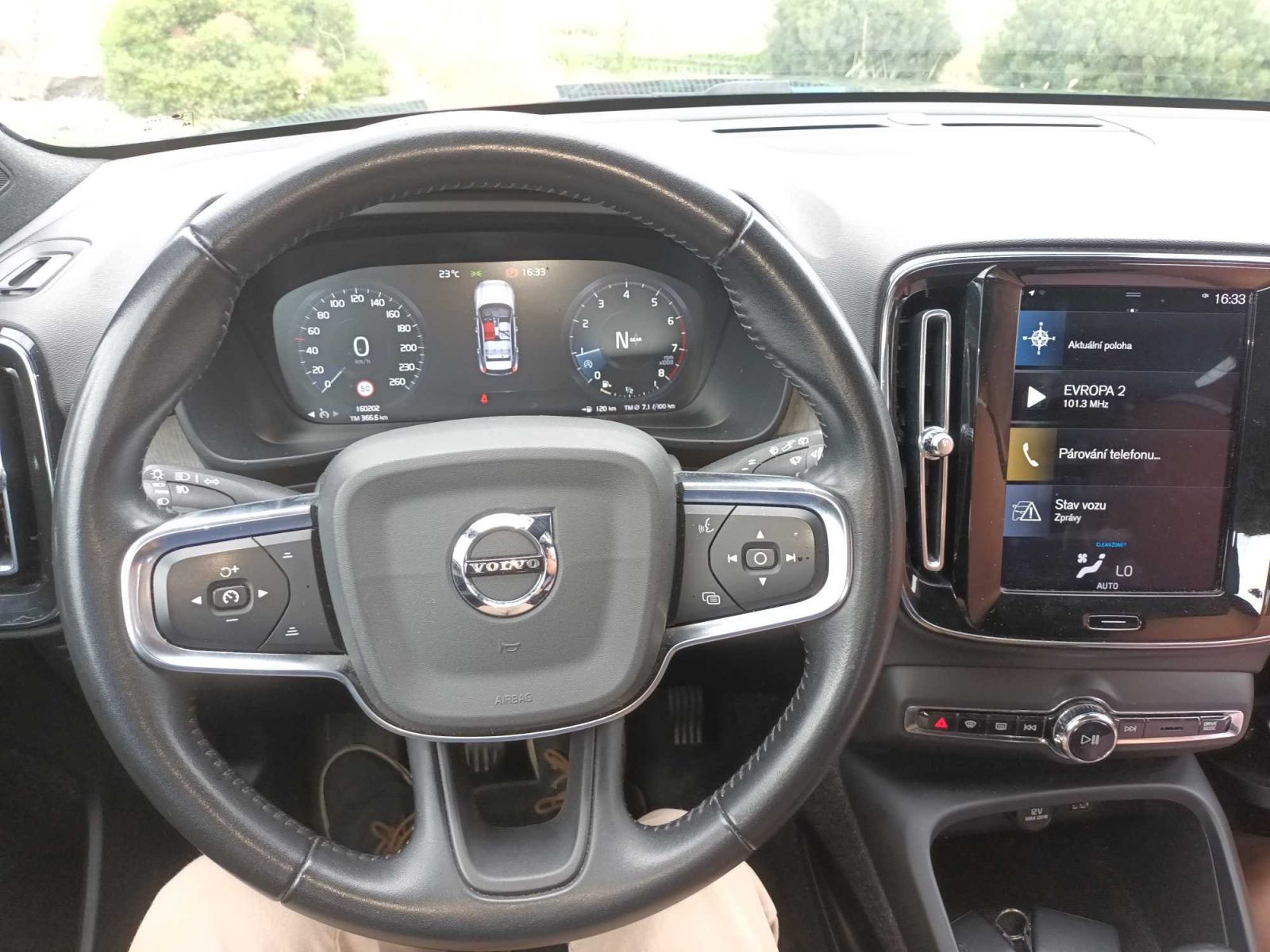 Volvo XC40, T3, Serv.kniha, Kůže, Navi - fotka 3