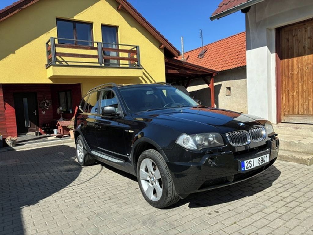 BMW X3, X-Drive 2.5i 141 kW - fotka 3