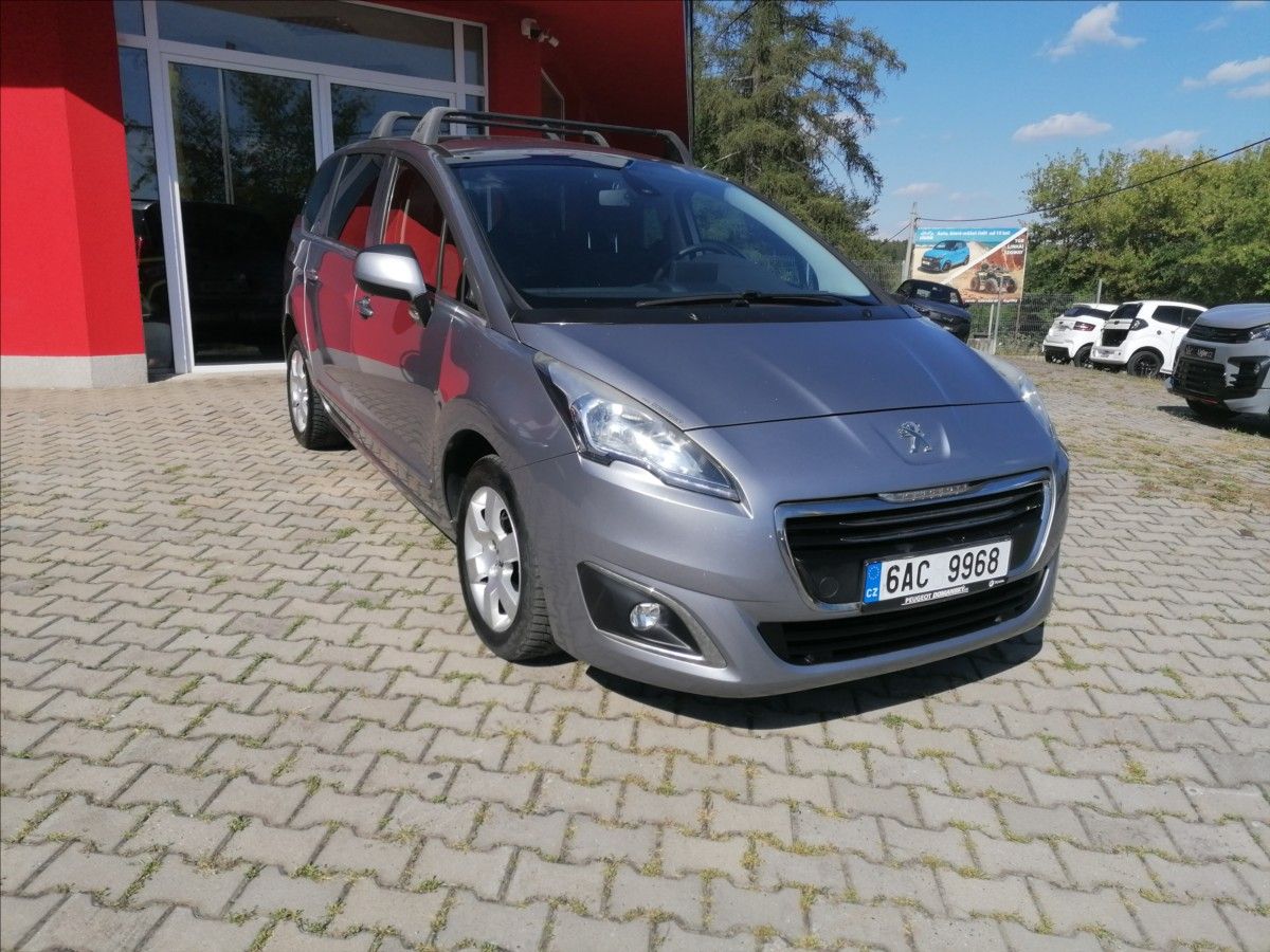 Peugeot 5008, 1,6 BlueHDi 88kW, 7 míst NAVI - fotka 3