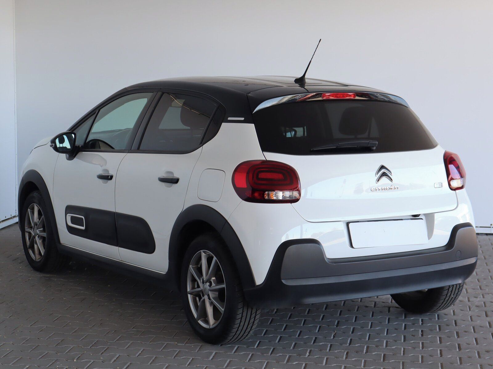 Citroën C3, 1.2 PureTech, Automat - fotka 4