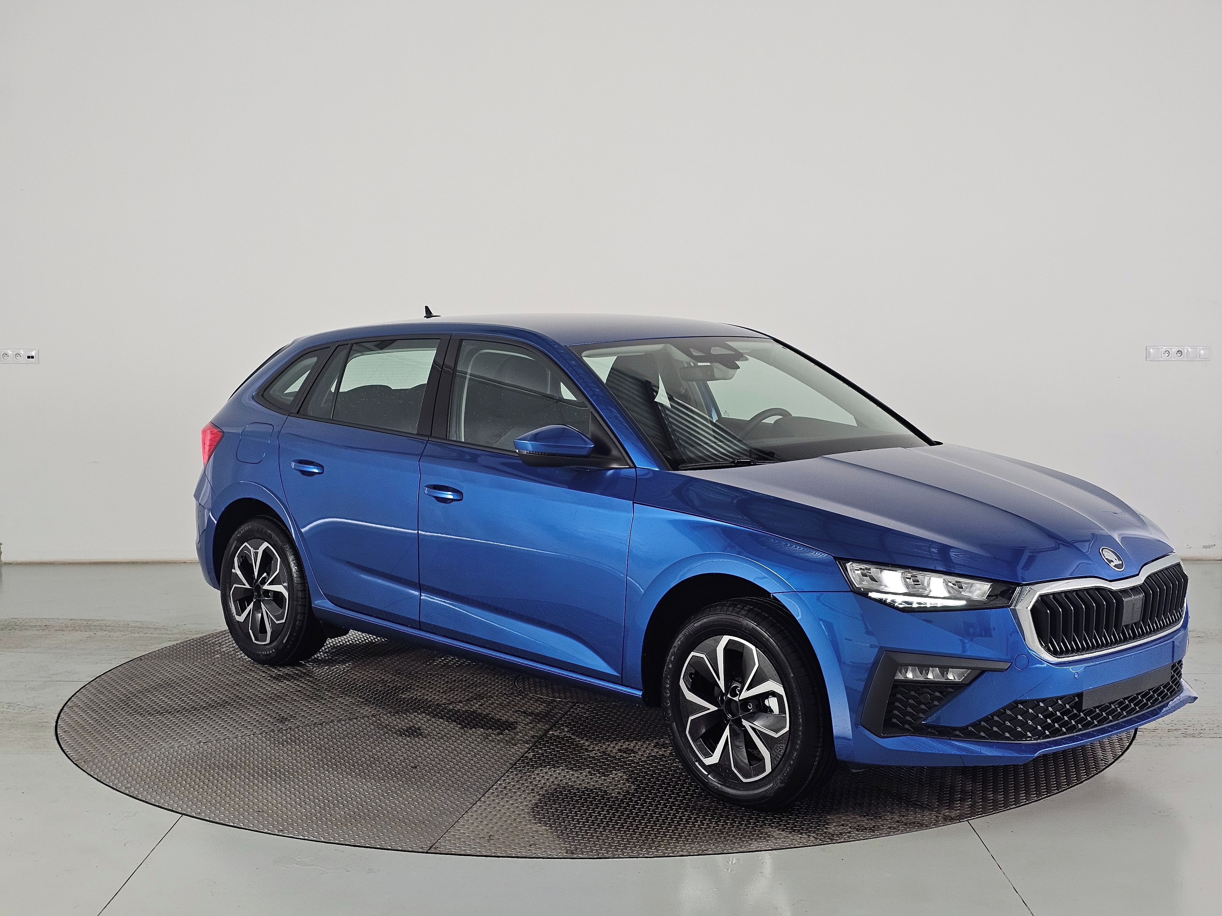 Škoda Scala, Classic 1.0TSI 85kW 6st man. - fotka 3