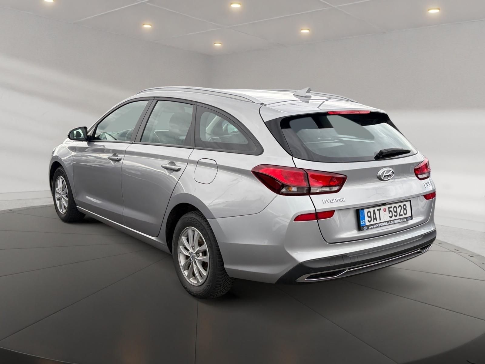Hyundai i30, COMFORT 1.0TGDI 88kW CZ DPH - fotka 4