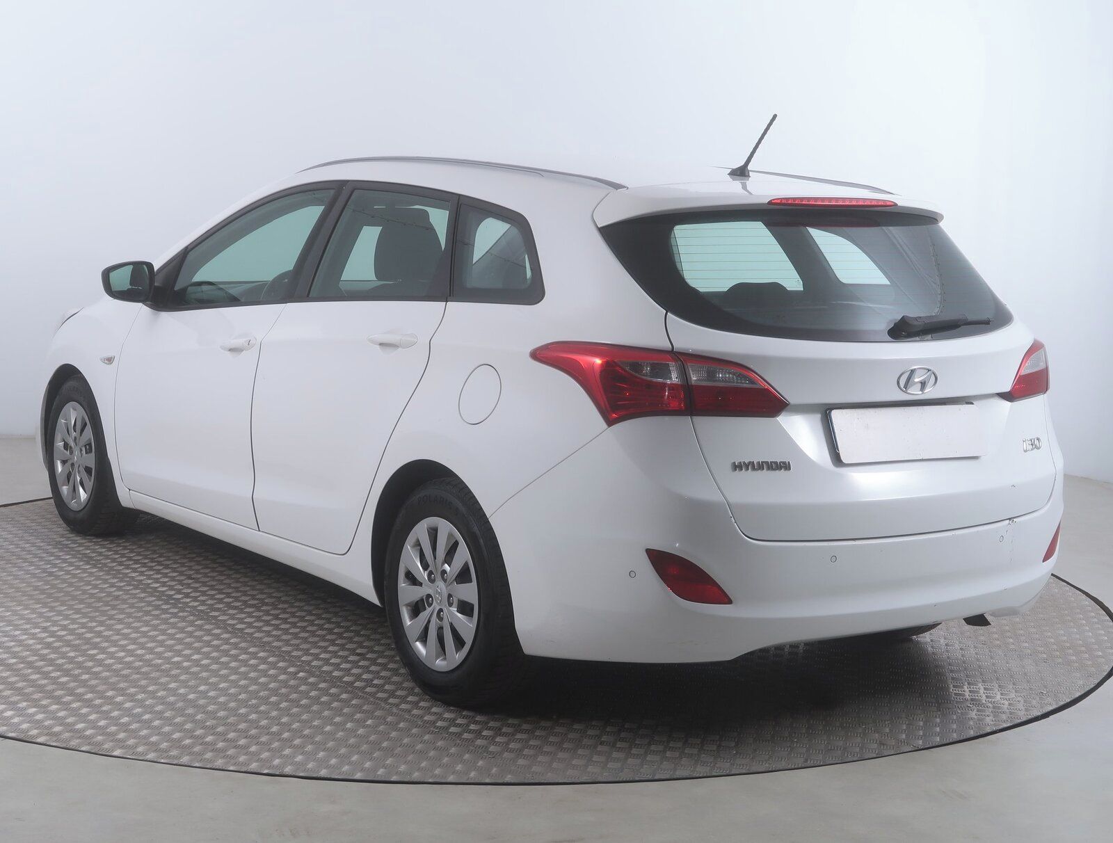 Hyundai i30, 1.6 CRDi, Serv.kniha, Klima - fotka 4