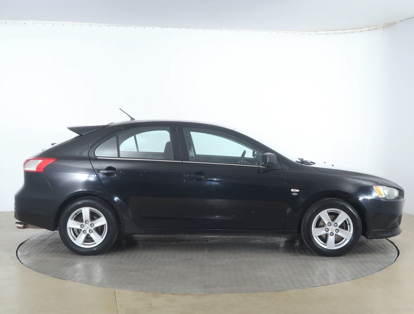 Mitsubishi Lancer, 1.8 MIVEC, Serv.kniha - fotka 6