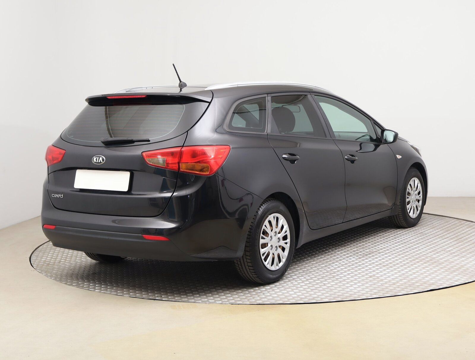 Kia Cee´d, 1.4 CVVT, Serv.kniha, Klima - fotka 5