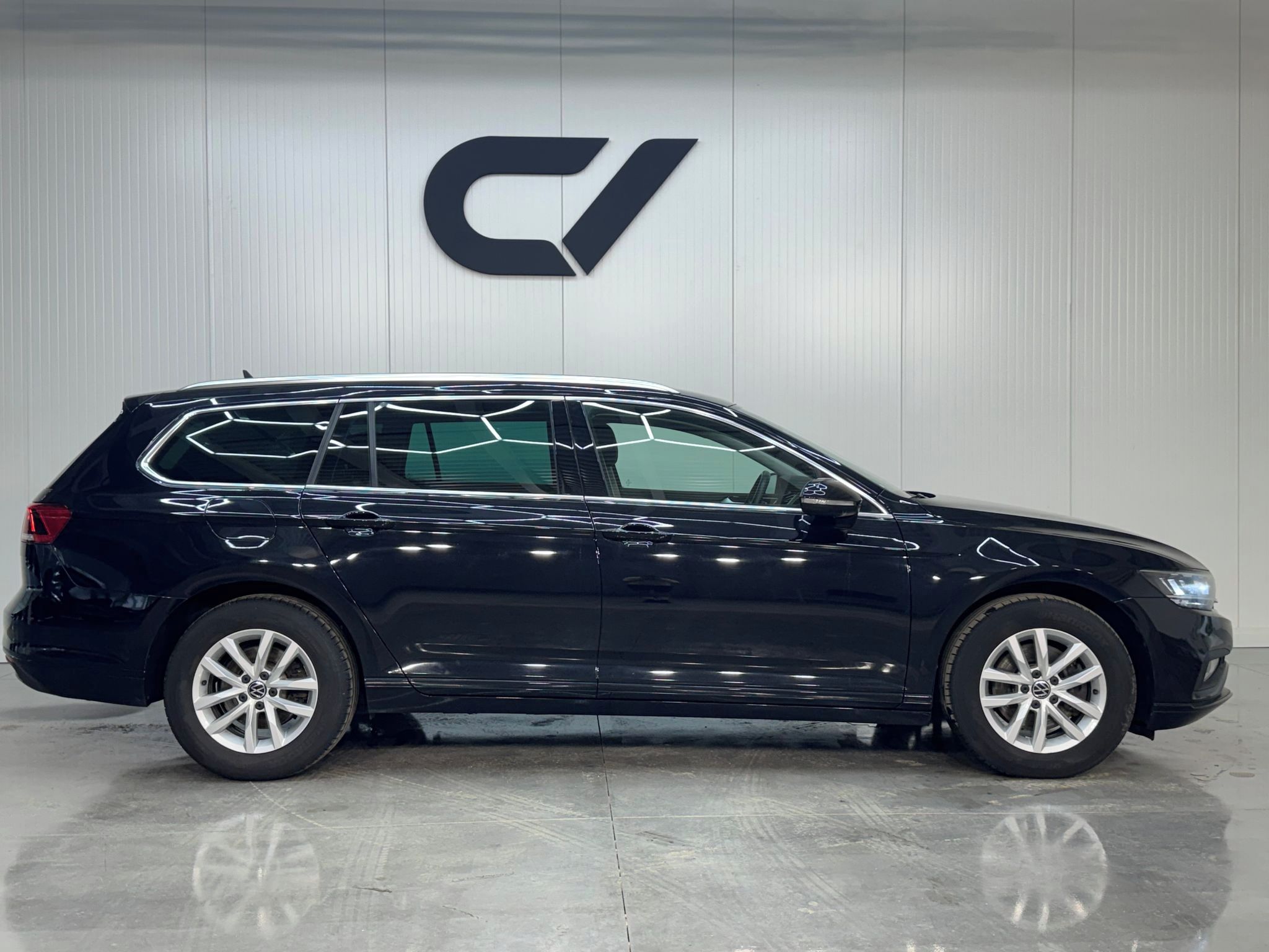 Volkswagen Passat, Variant  2.0 TDI 110KW - fotka 3