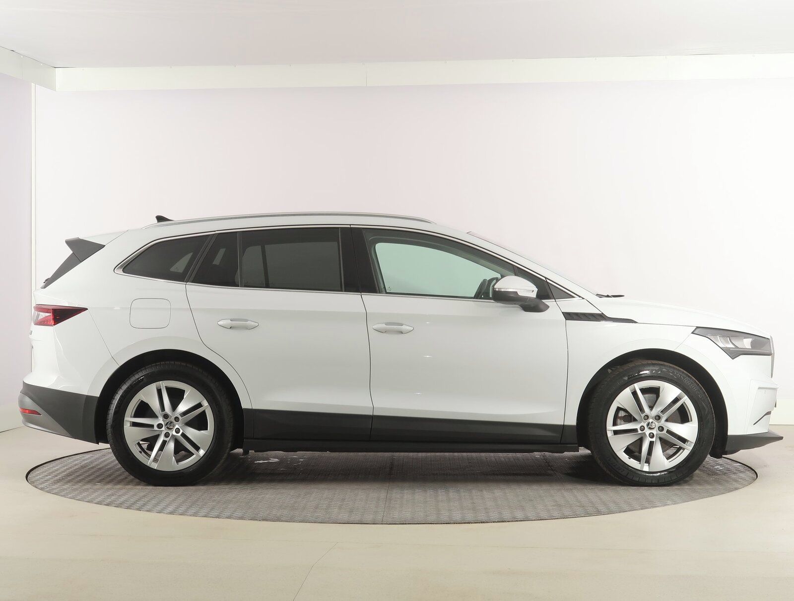 Škoda Enyaq, iV 80 (82 kWh), SoH 91% - fotka 6