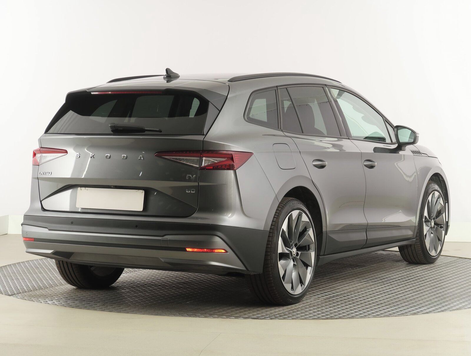 Škoda Enyaq, iV 60 (62 kWh), SoH 93% - fotka 5