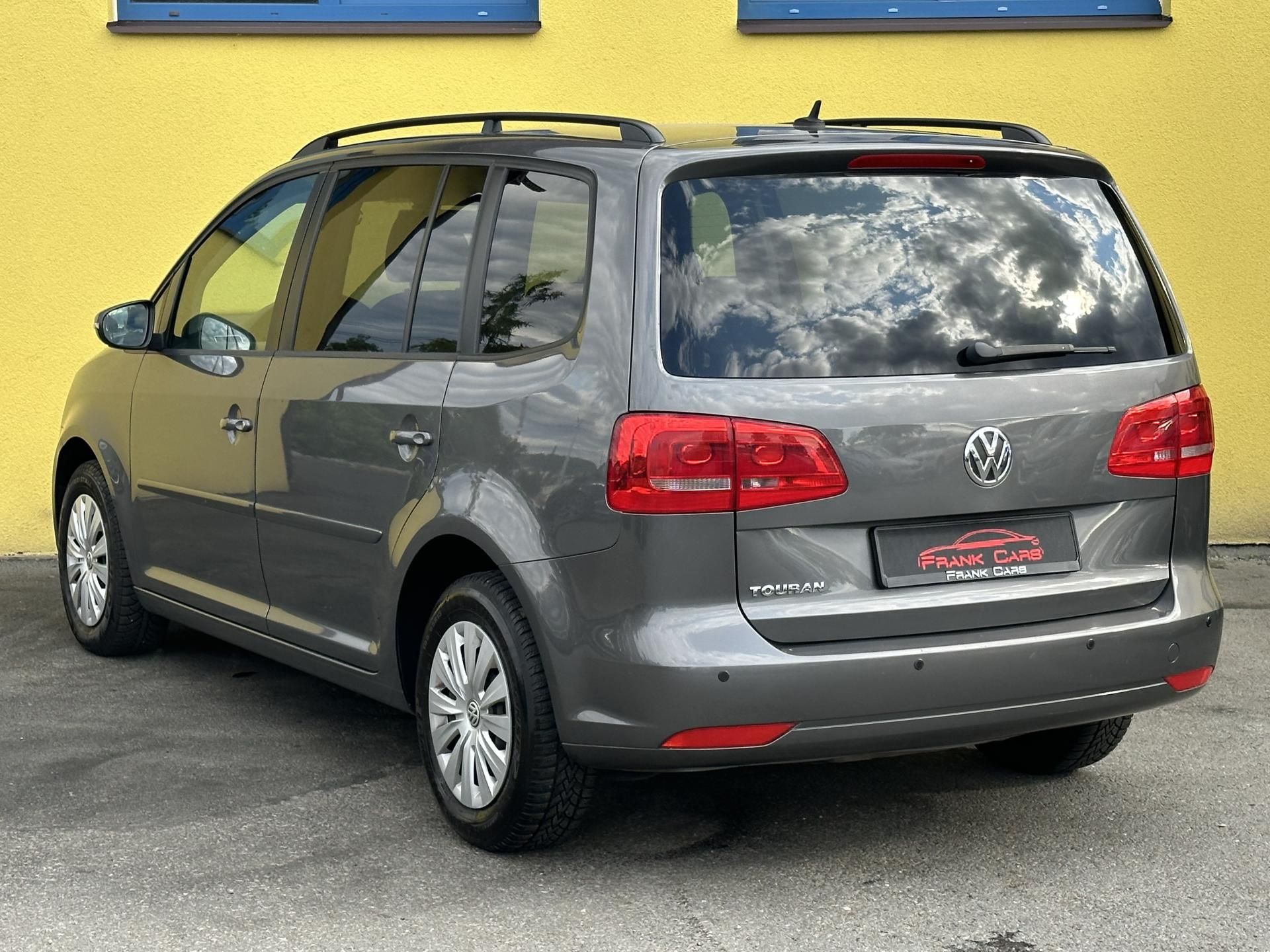 Volkswagen Touran, 1.2TSI/77kW * 2.Maj. - fotka 3
