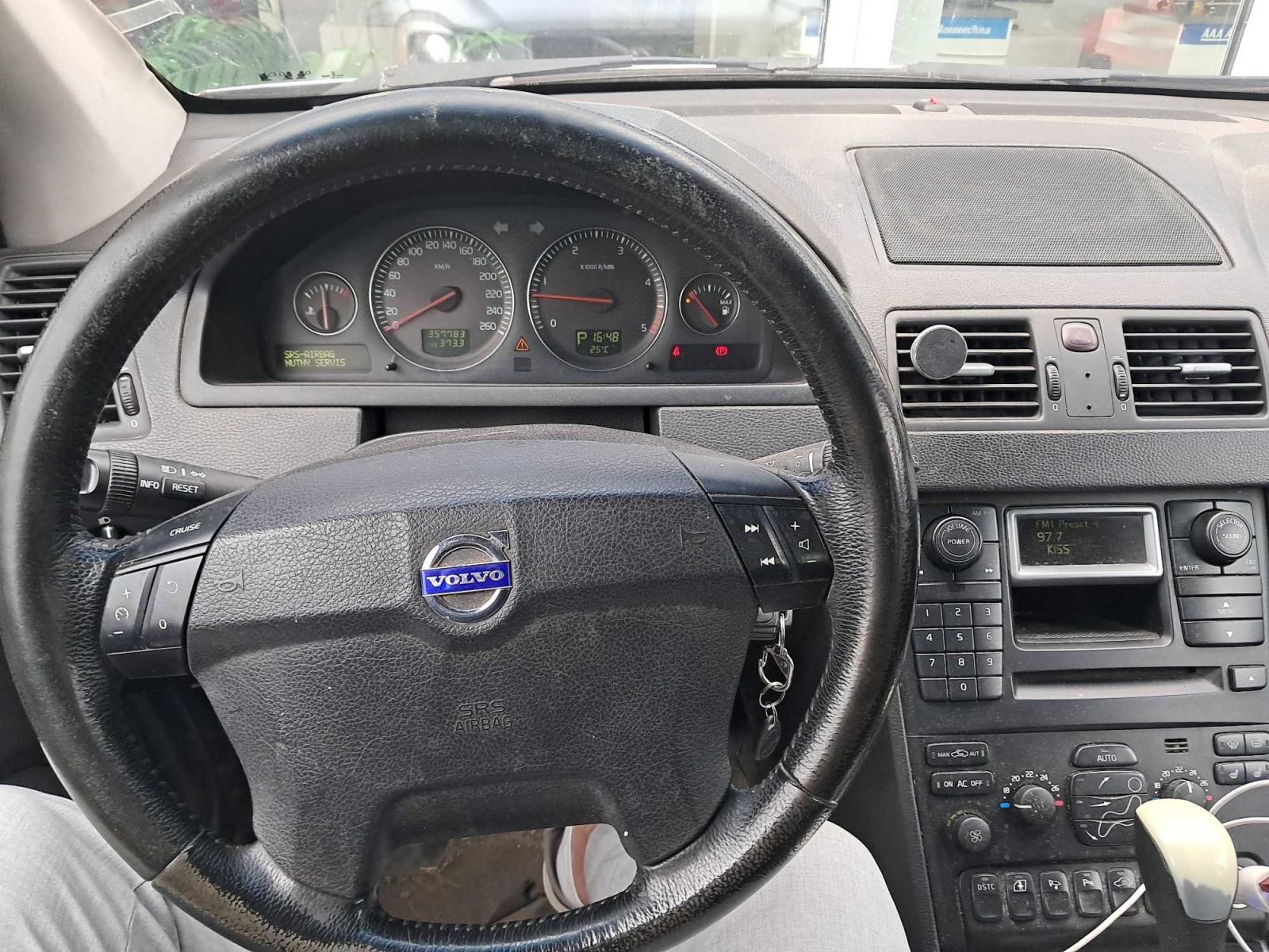 Volvo XC90, D5, 4X4, Automat, po STK - fotka 3