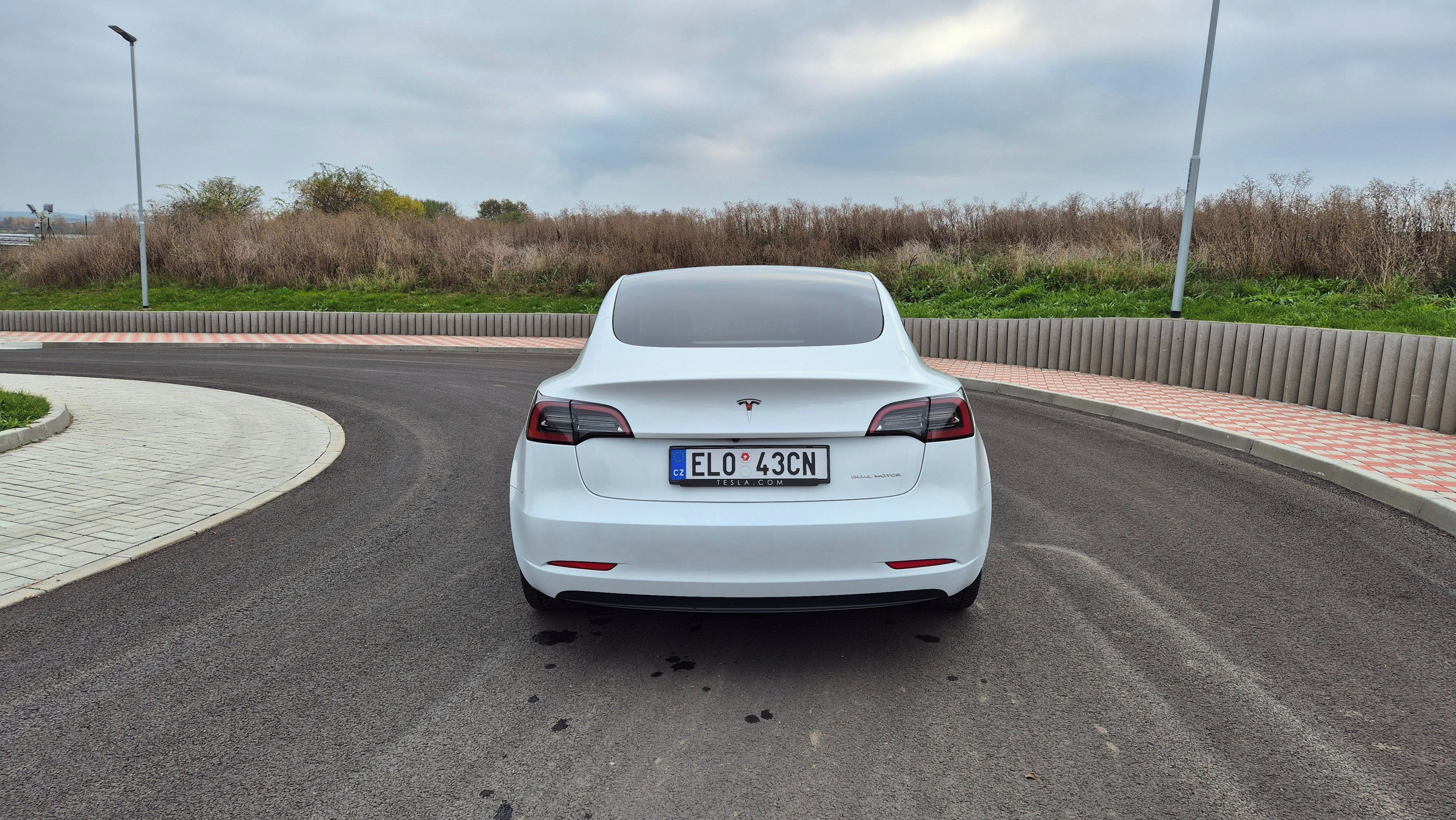 Tesla Model 3, Long Range AWD 79kwh 2023 - fotka 6