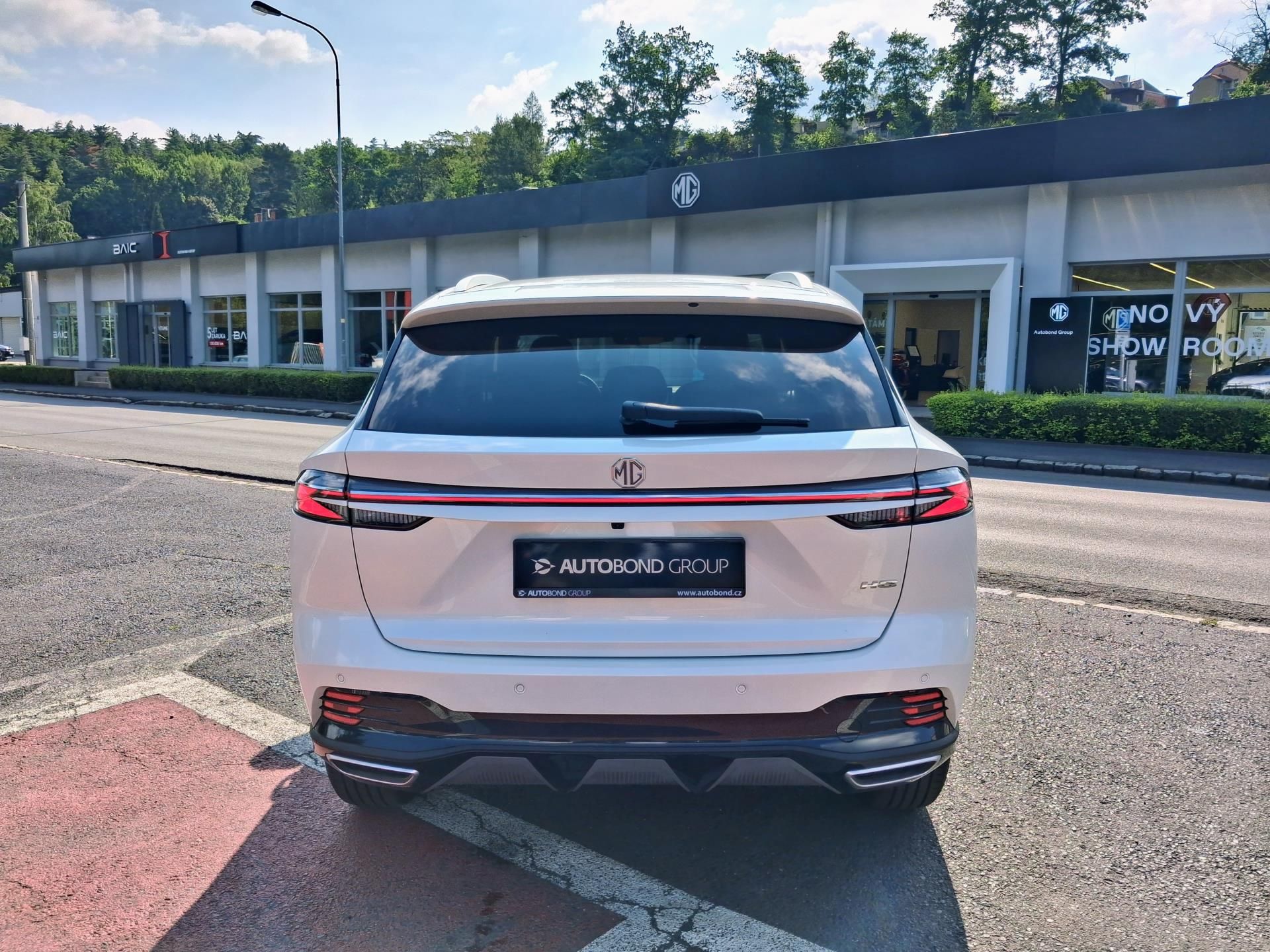 MG HS, EXCLUSIVE 1.5T 125kW 4×2 7DCT - fotka 5
