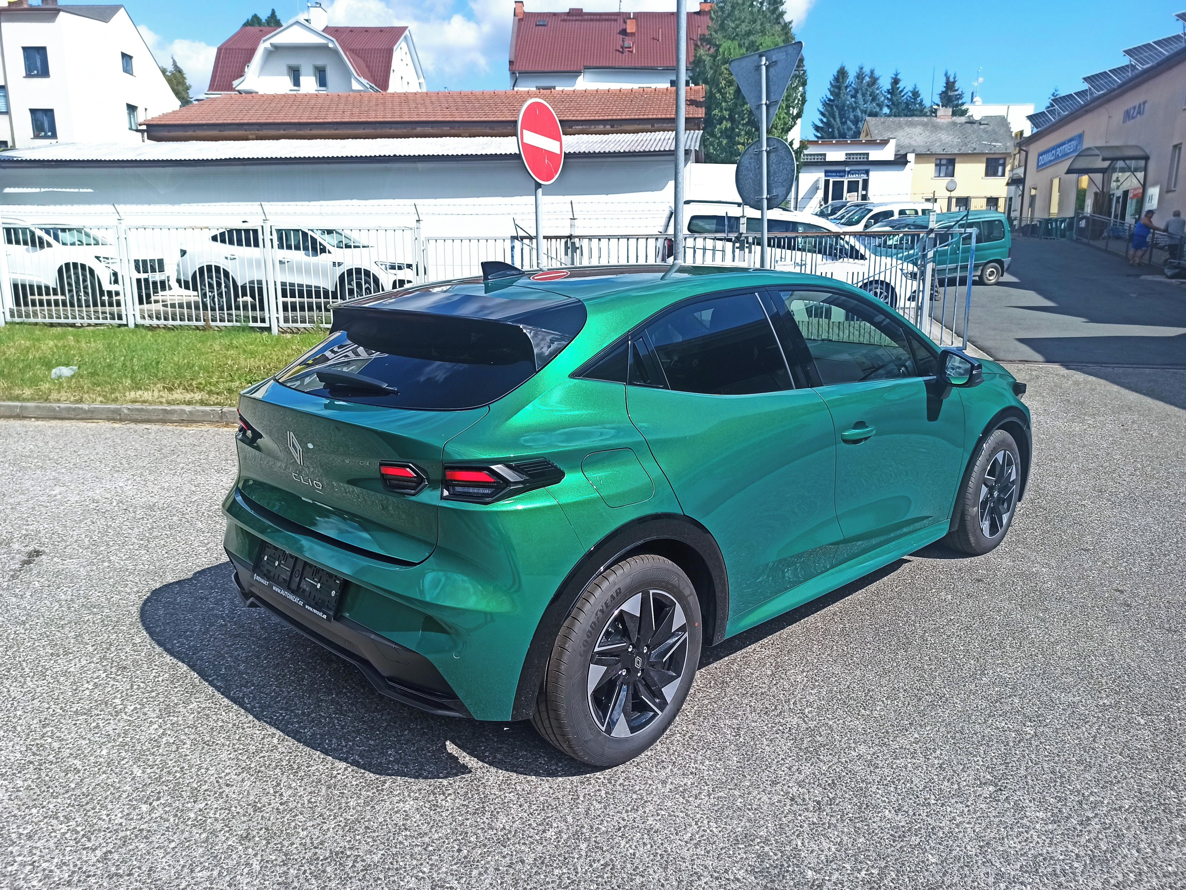 Renault Clio, Nové Clio Techno TCe 115 - fotka 3