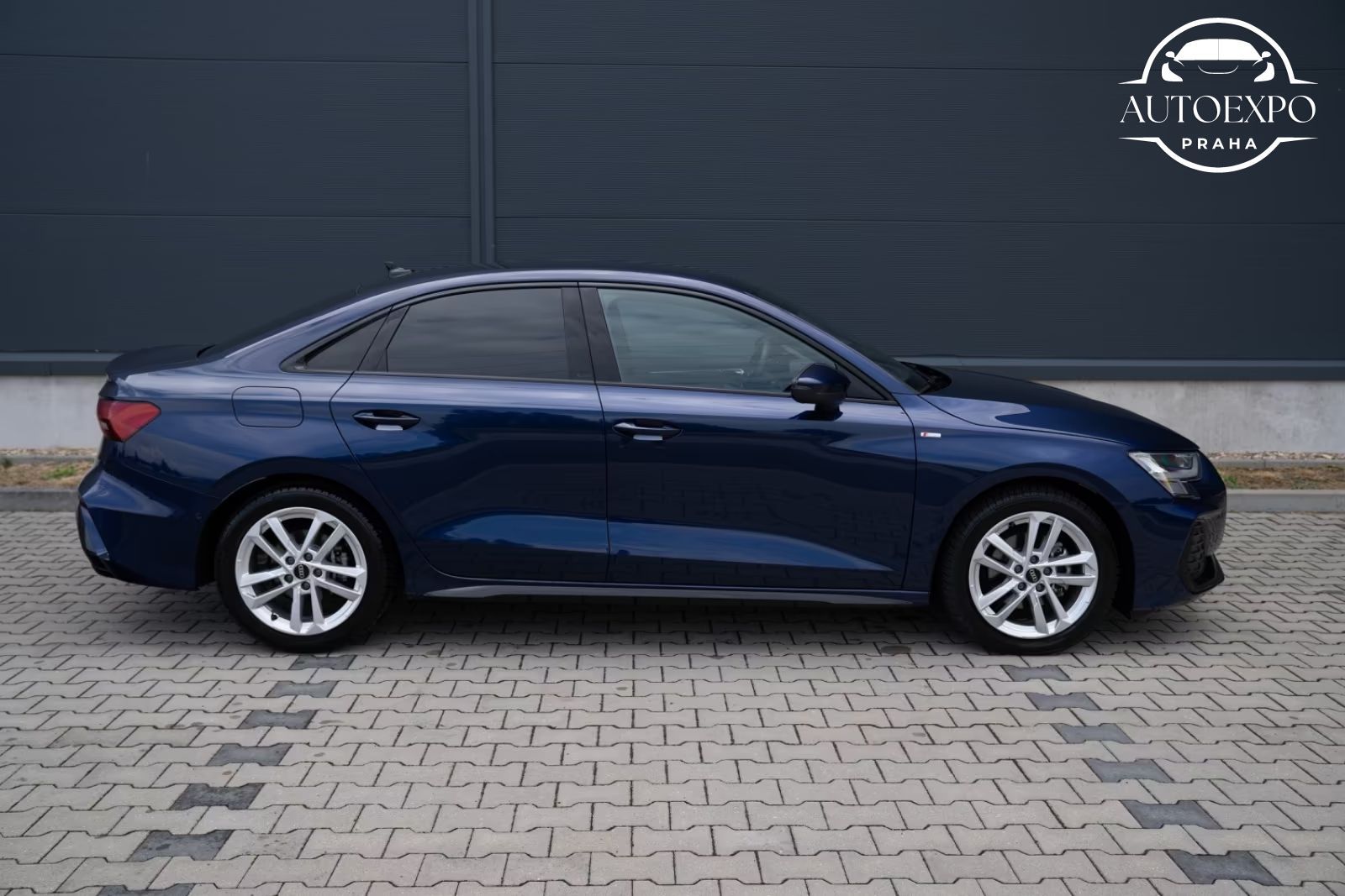 Audi A3, Limousine 35 TFSI S line* - fotka 4