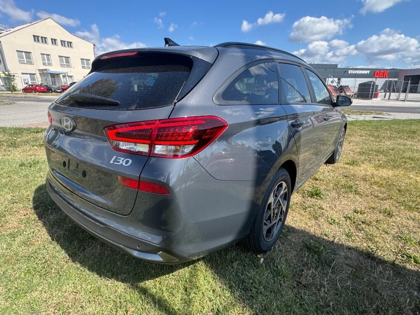 Hyundai i30, WG PD PE GO Czech! 1,6 T-GDI 1 - fotka 5
