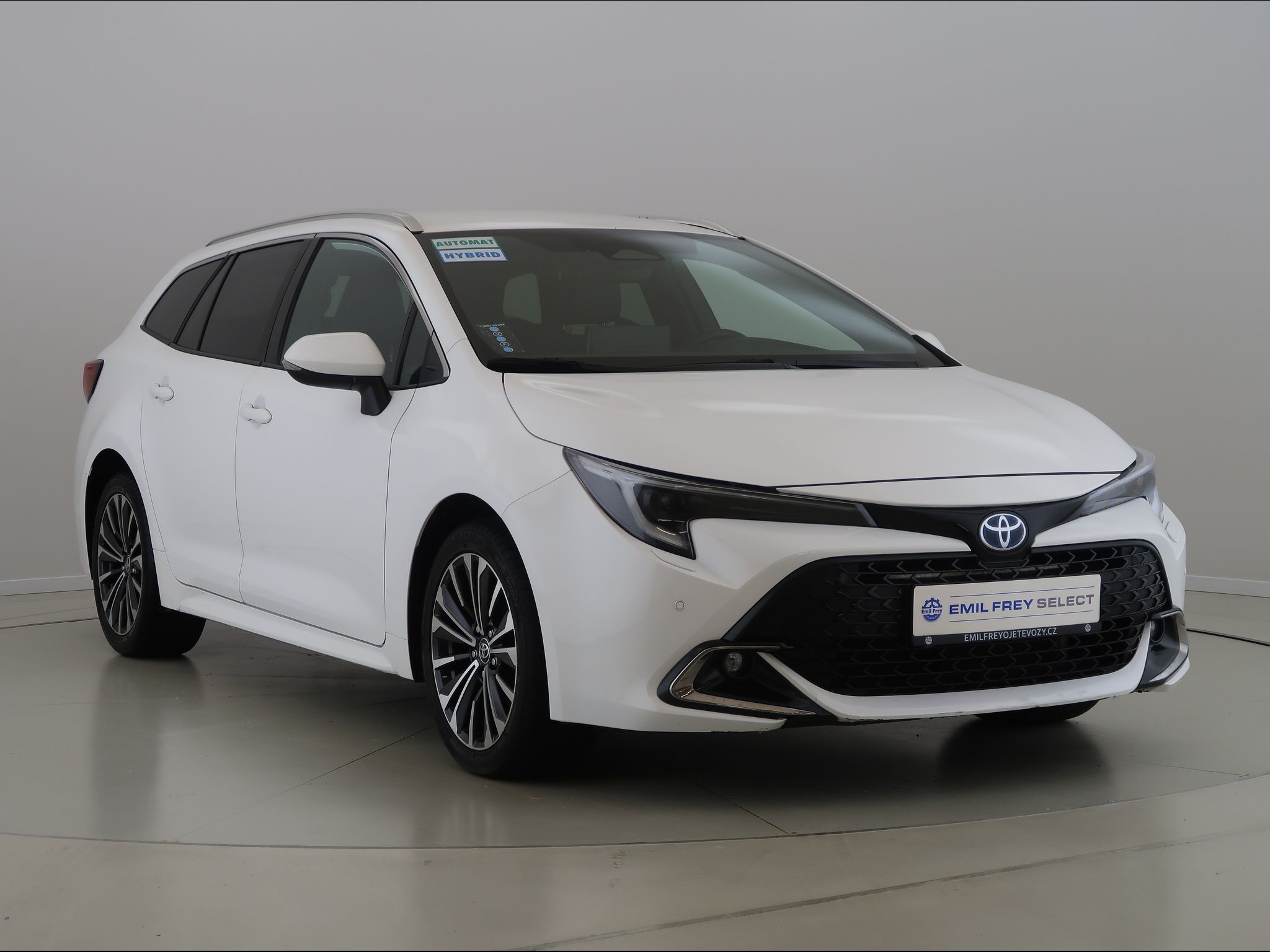 Toyota Corolla, 1.8,Hybrid,e-CVT,Style,CZ,1Maj - fotka 3