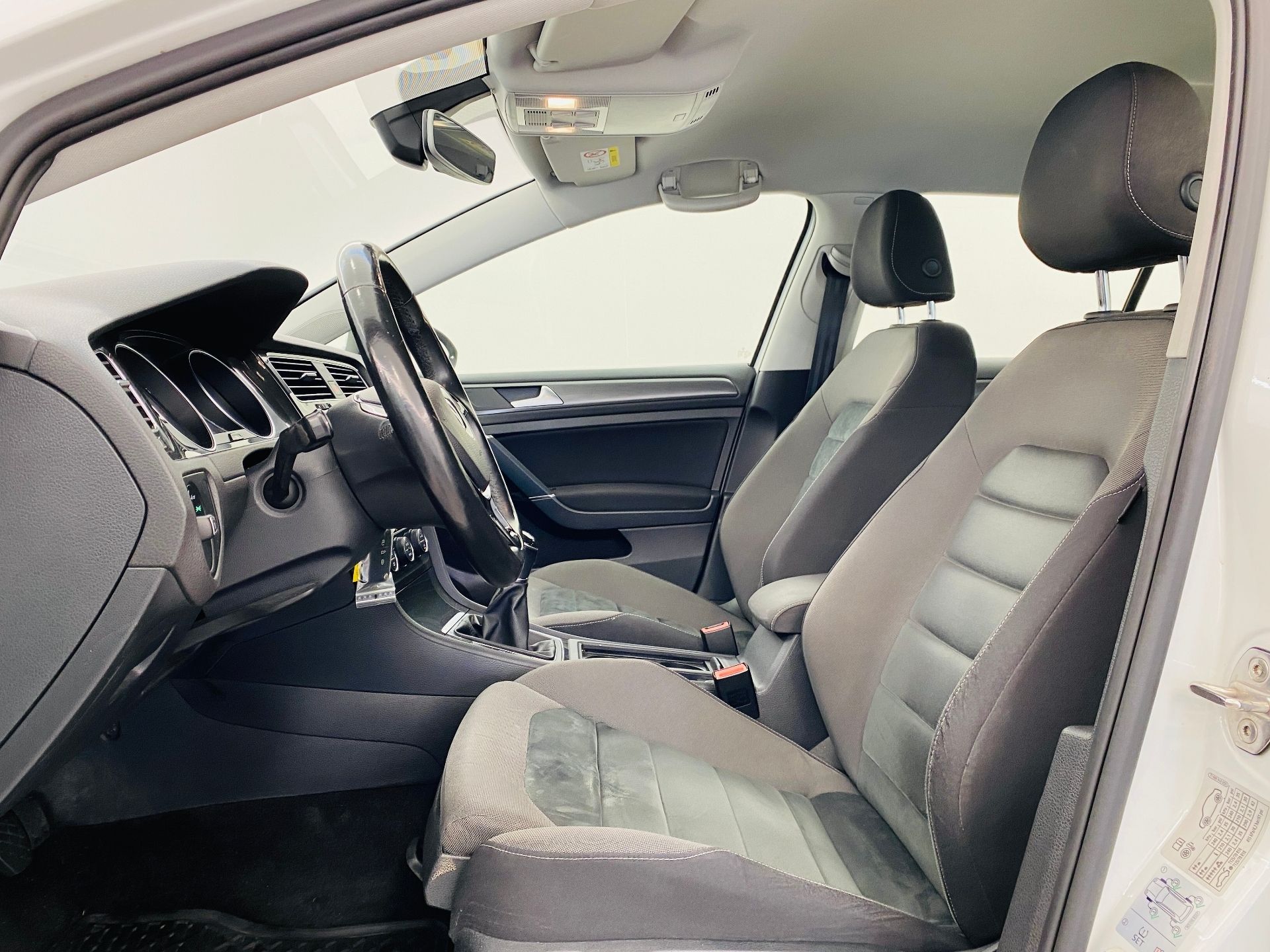 Volkswagen Golf, 1.6 TDI 85kW LED Comfortline - fotka 5
