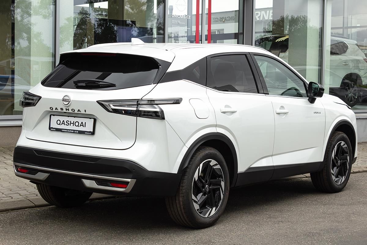 Nissan Qashqai, 1,3 DIG-T X-TRONIC N-CONNECTA - fotka 5