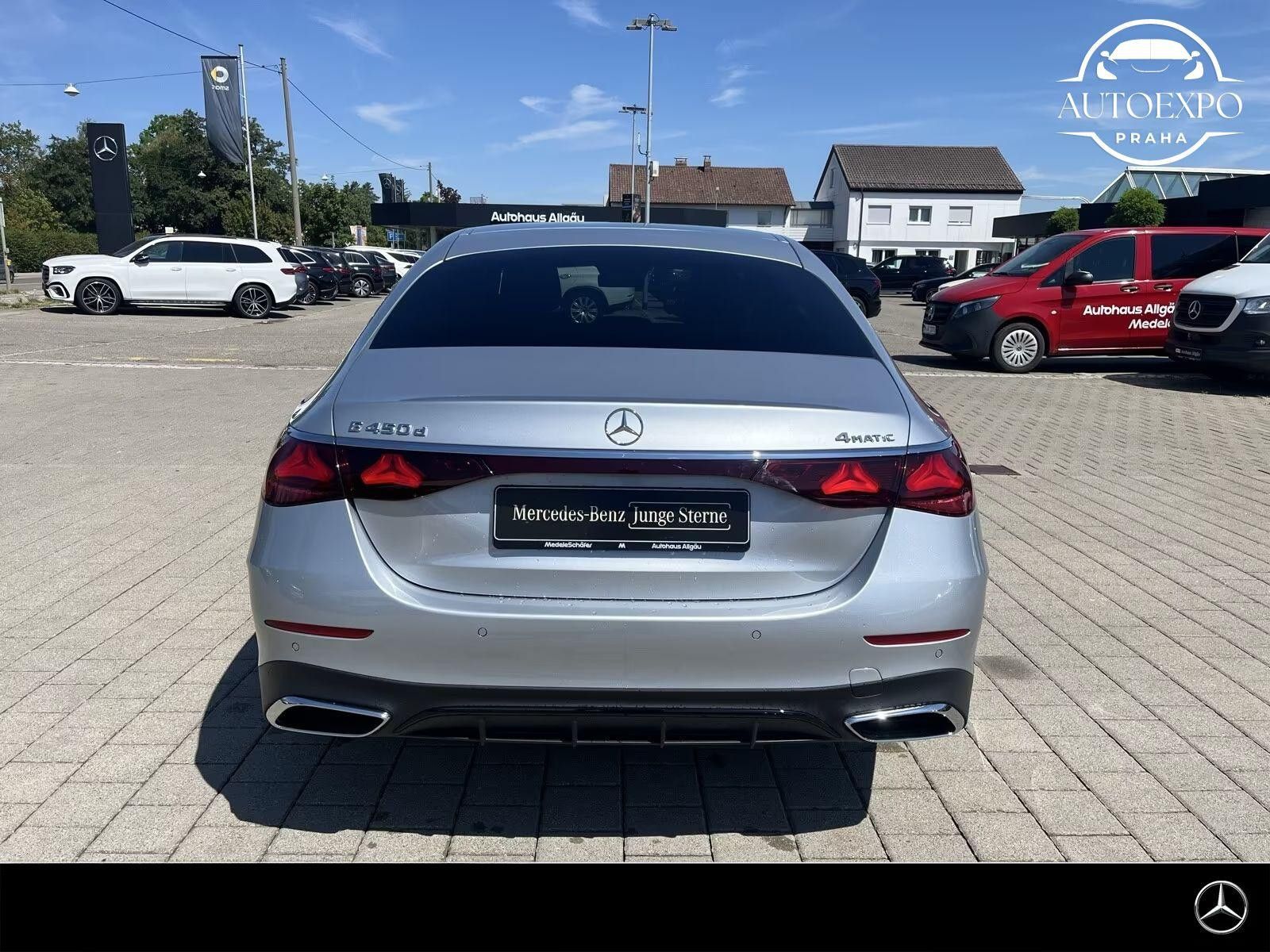 Mercedes-Benz Třídy E, 450d 4M AMG Night - fotka 6