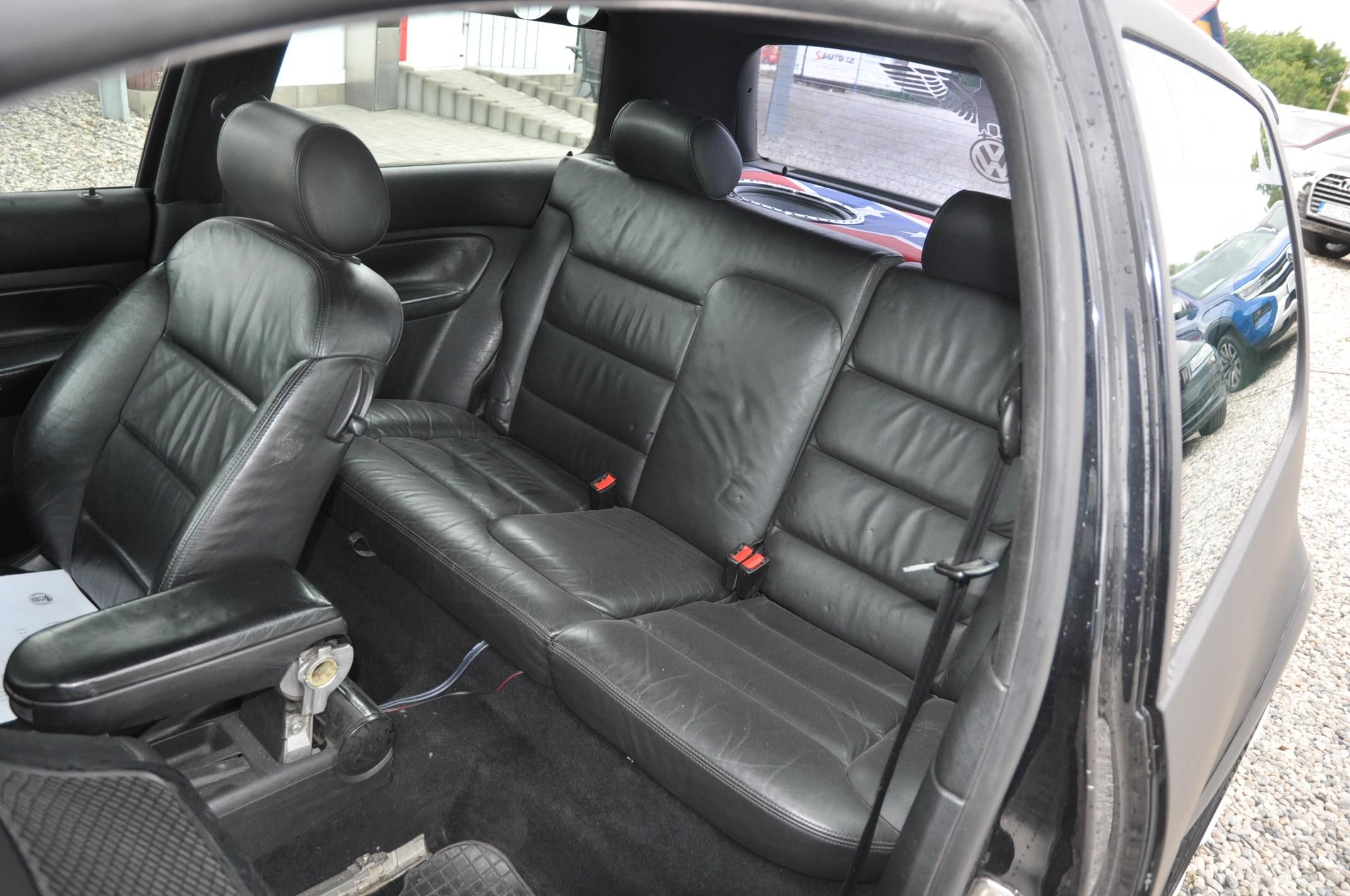 Volkswagen Golf, IV 1.9TDi 66kW 3dv. - fotka 6