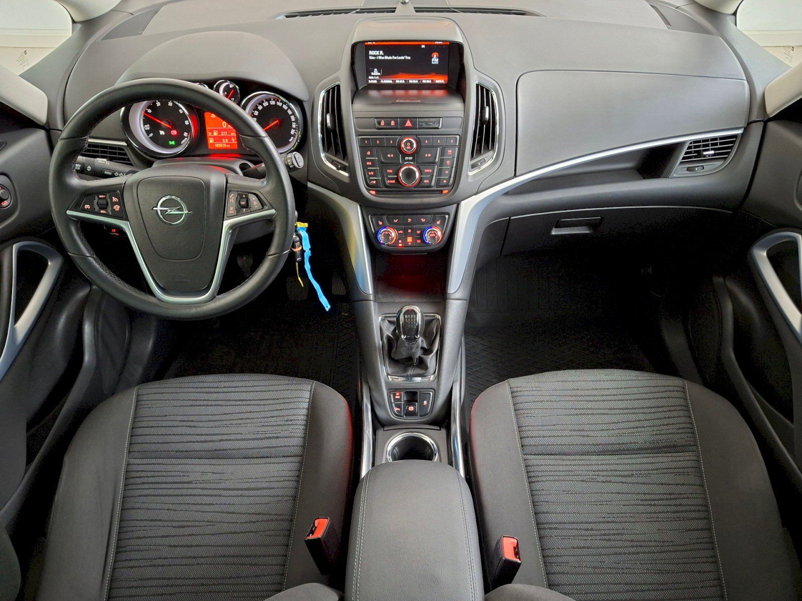 Opel Zafira, Tourer 2,0TDCi 125kW - fotka 5