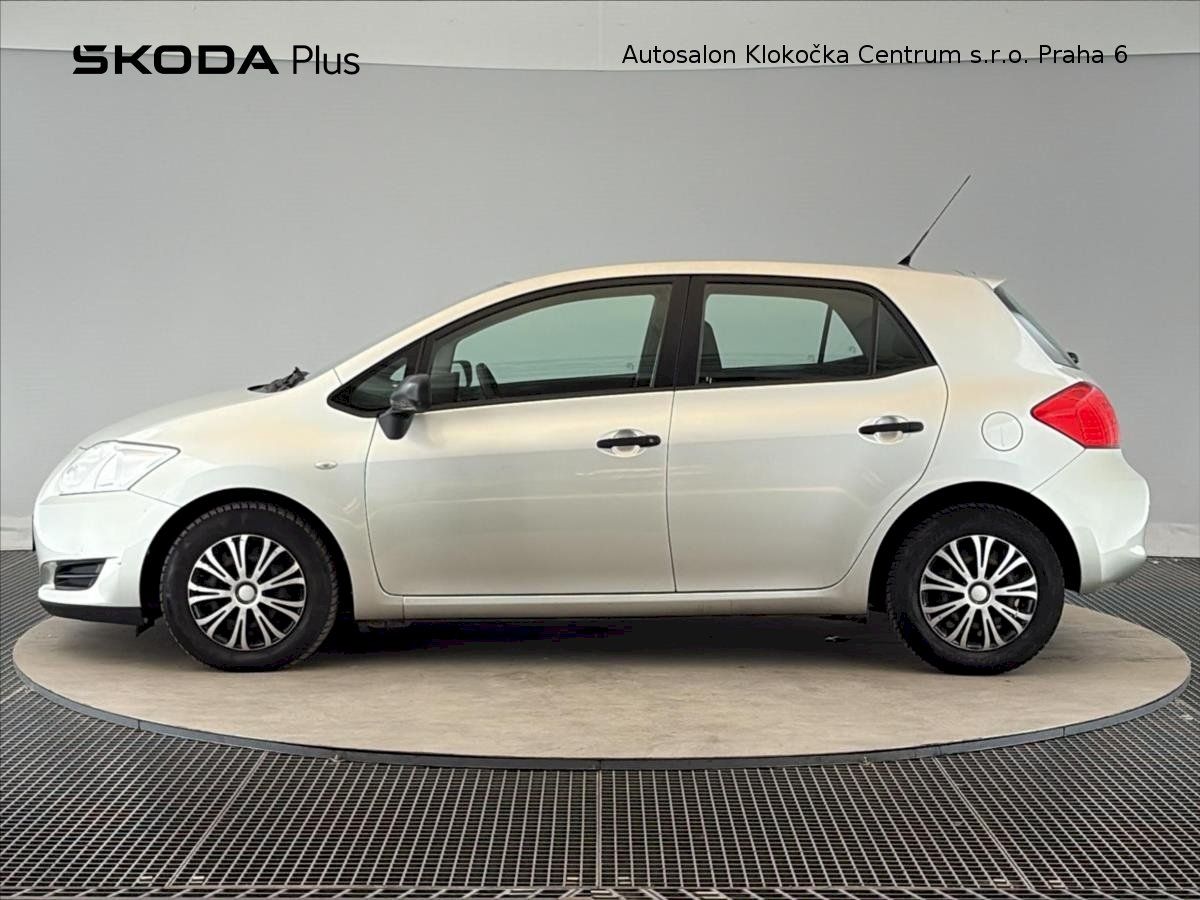 Toyota Auris, VVT-i74 kW - fotka 3
