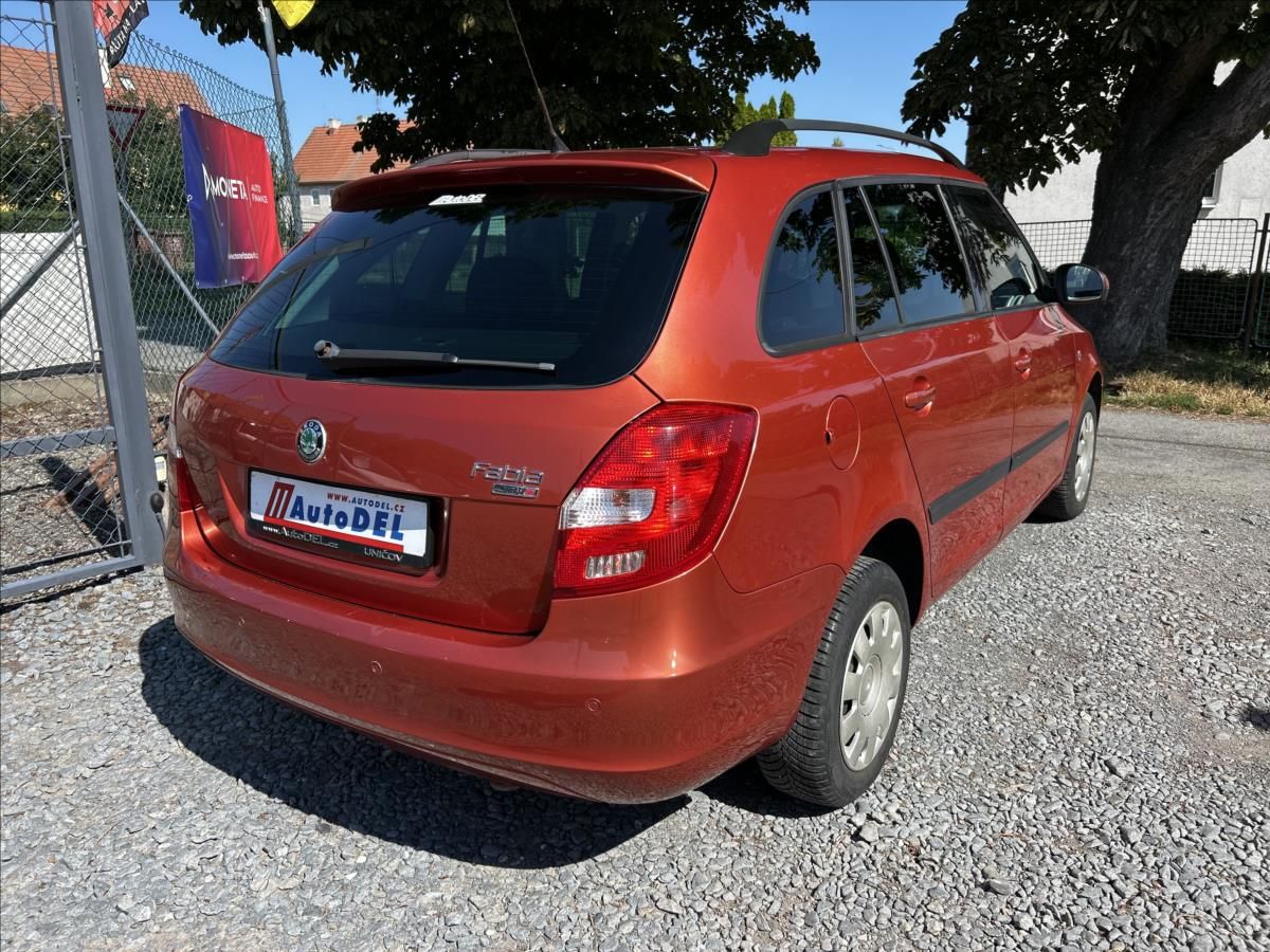 Škoda Fabia, 1,6 i Automat  Klima, nová STK - fotka 6