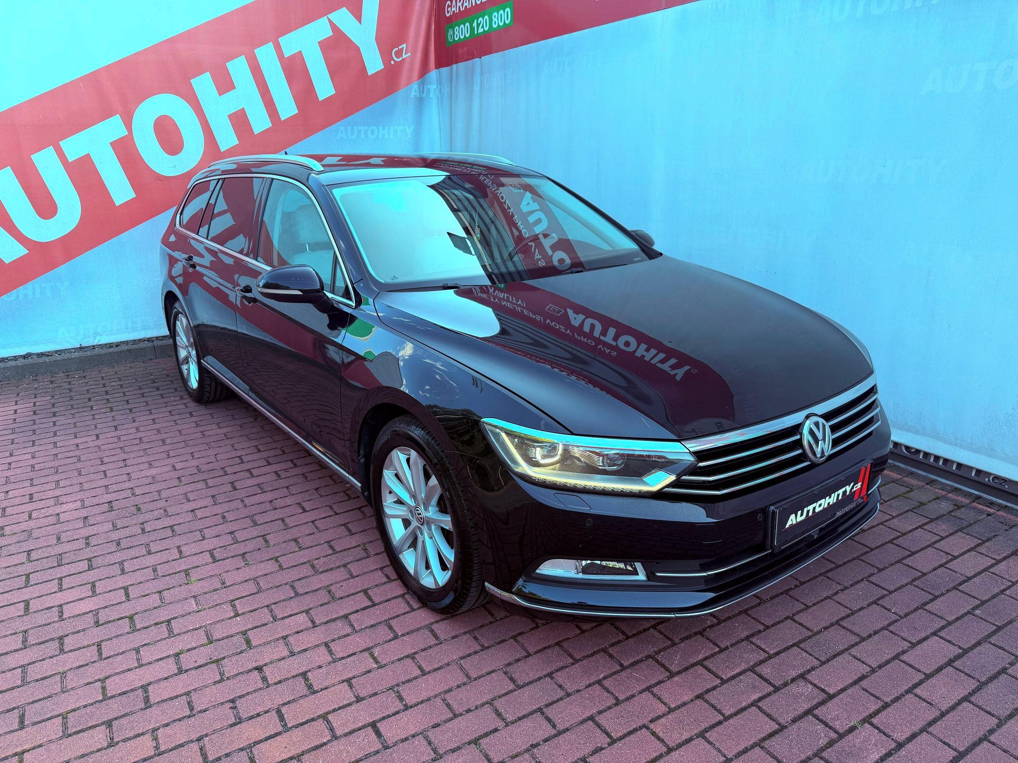 Volkswagen Passat, 2.0 TSi DSG Highline, ACC - fotka 5