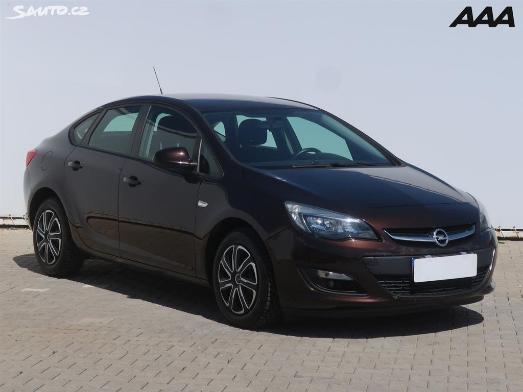 Opel Astra, 1.6 16V, Automatická klima