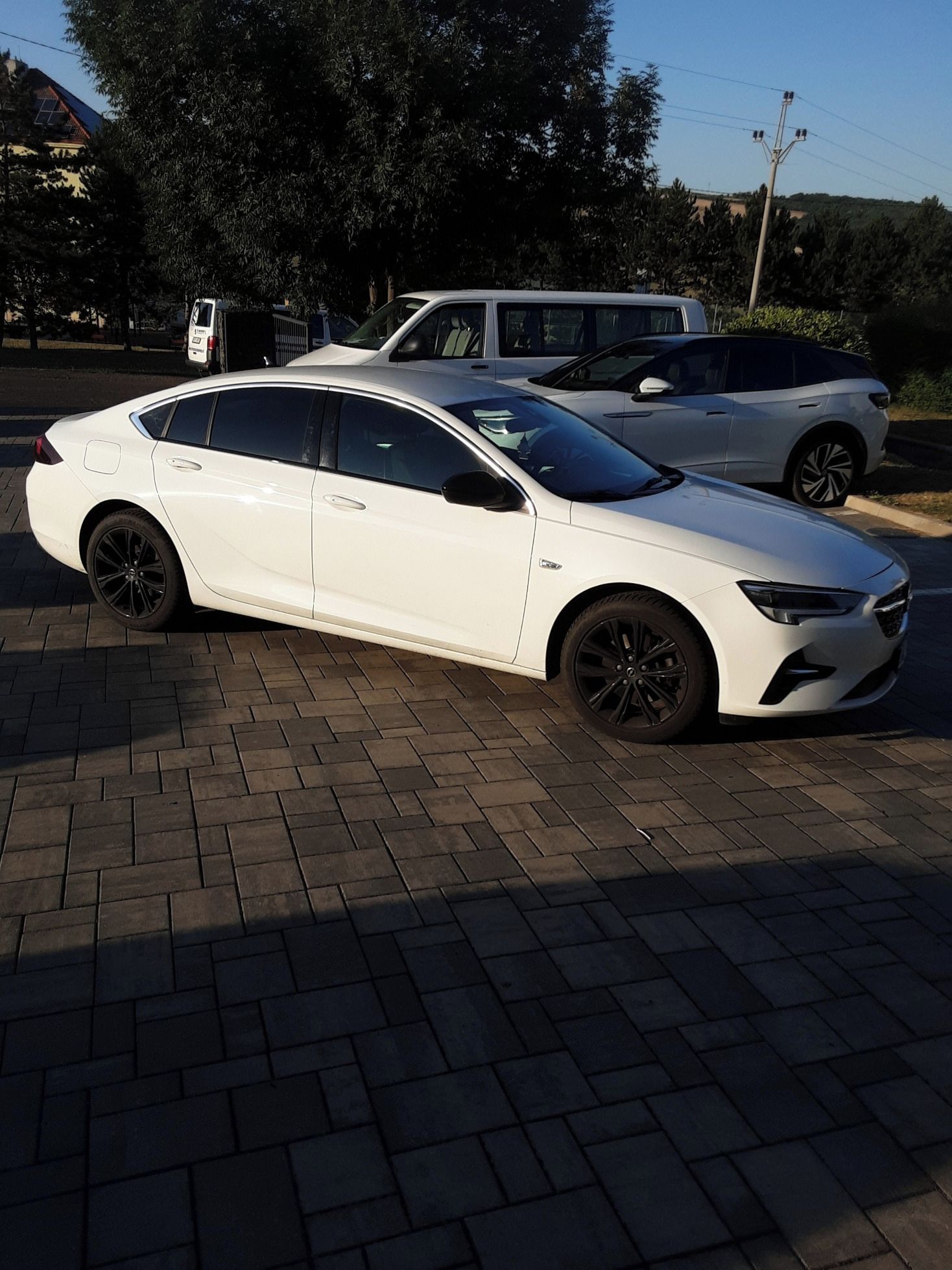 Opel Insignia, 2.0 CDTI, 4x4, 8 AT - fotka 3
