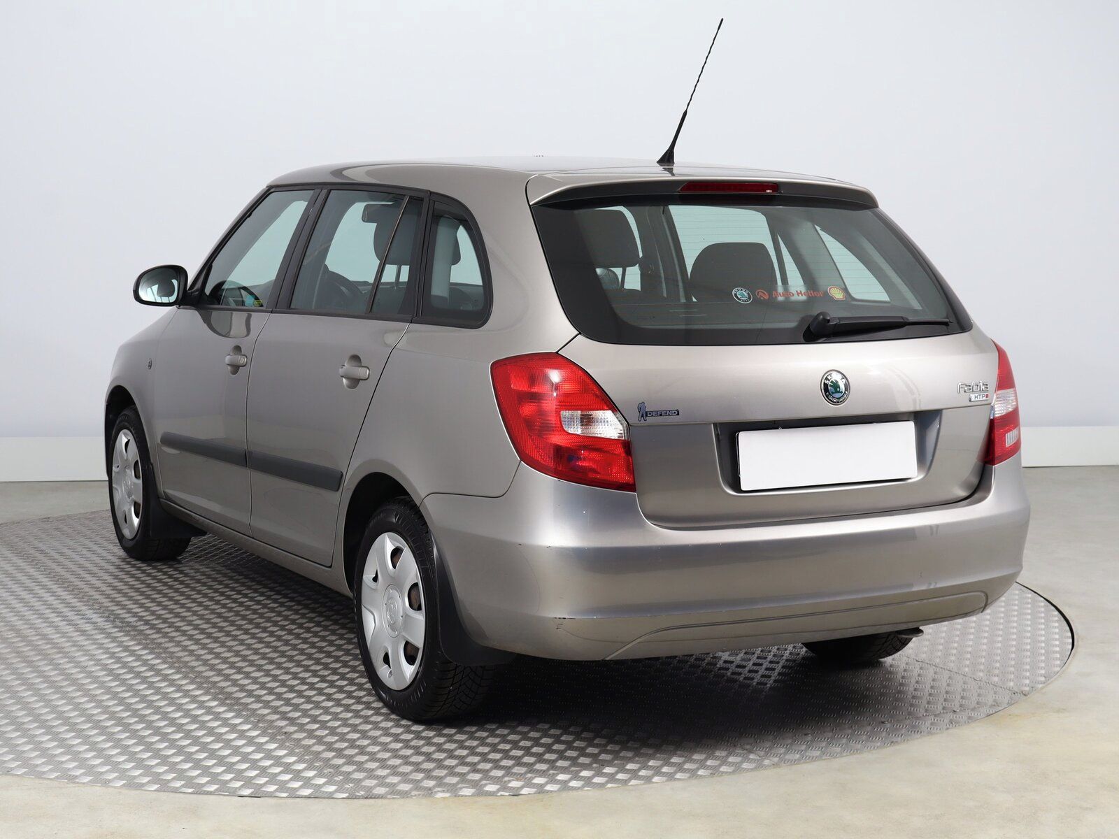 Škoda Fabia, 1.2 12V, Serv.kniha, Klima - fotka 4
