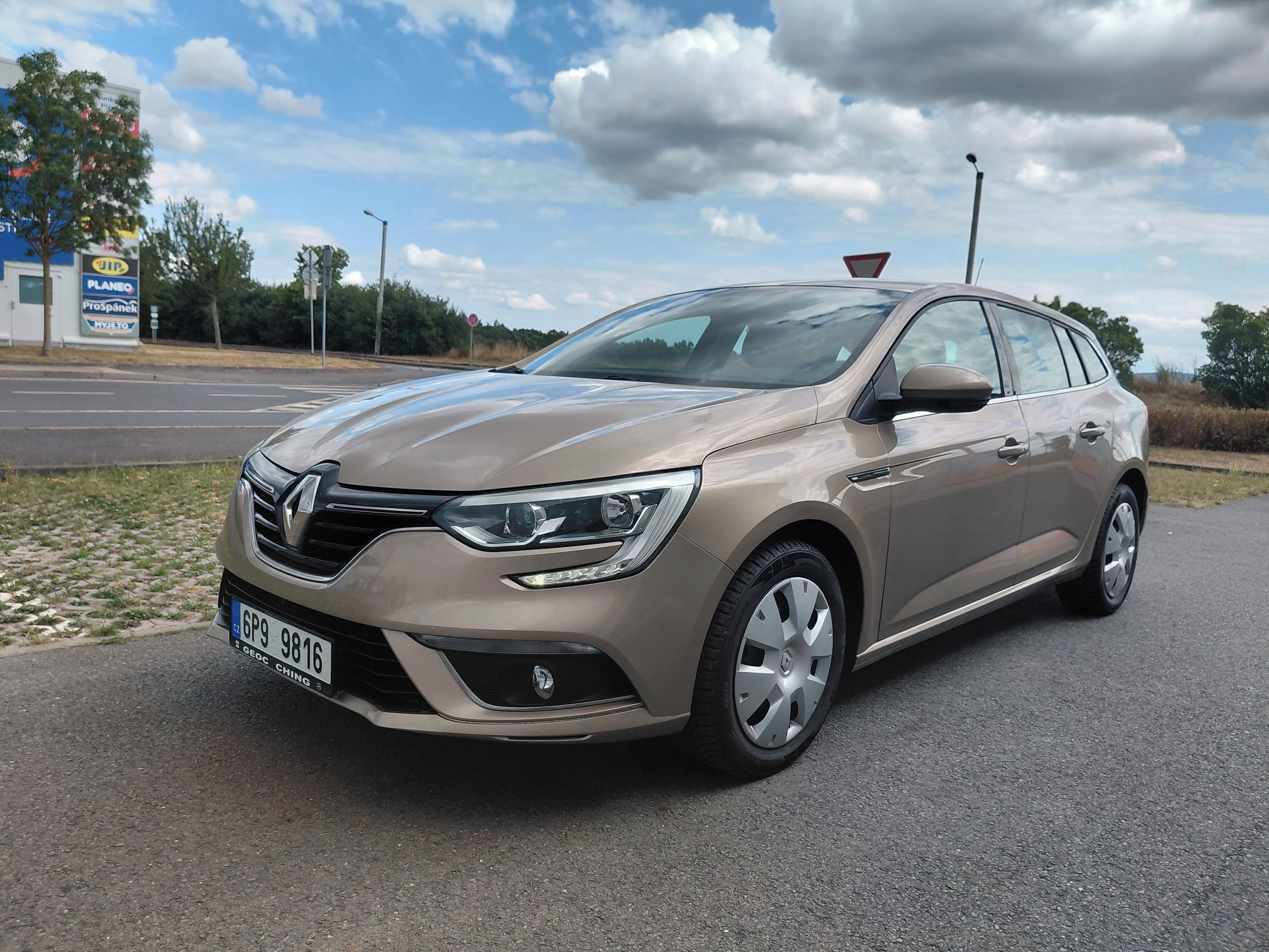 Renault Mégane, 1.6SCE 84KW 1.MAJ PERFEKTNÍ!! - fotka 3