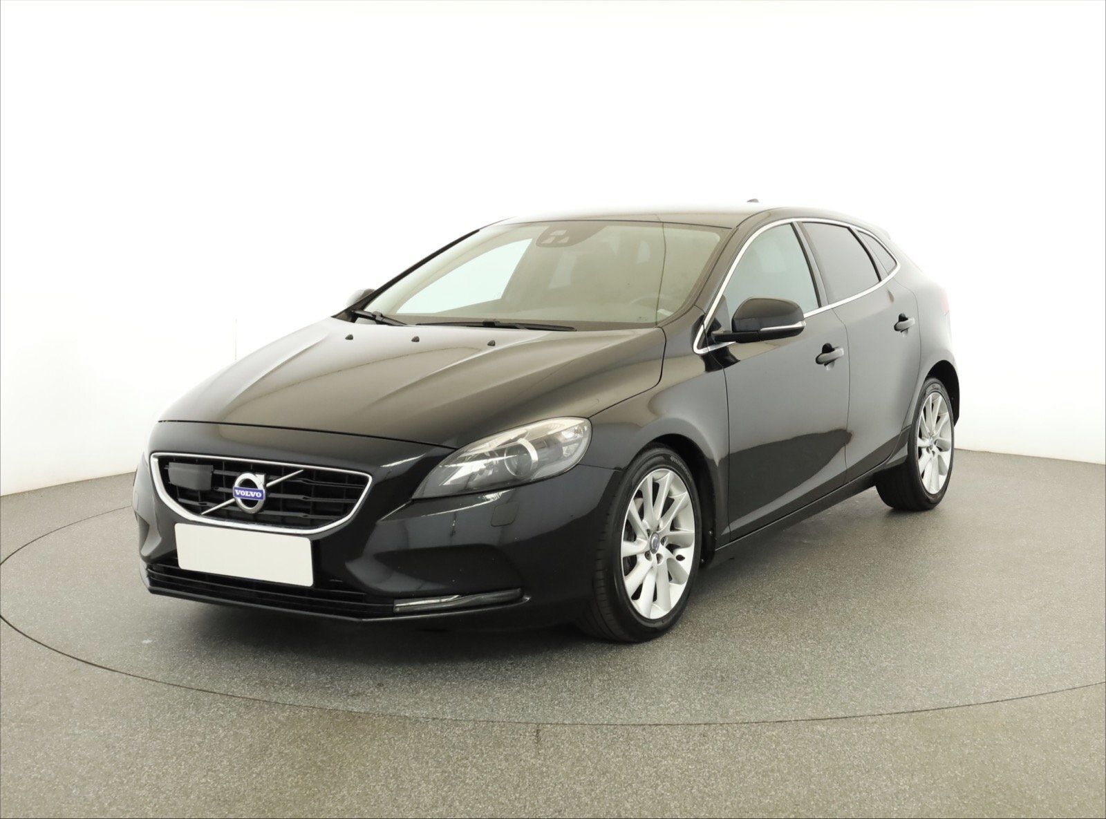 Volvo V40, 1.6 D2, Serv.kniha, Navi - fotka 2