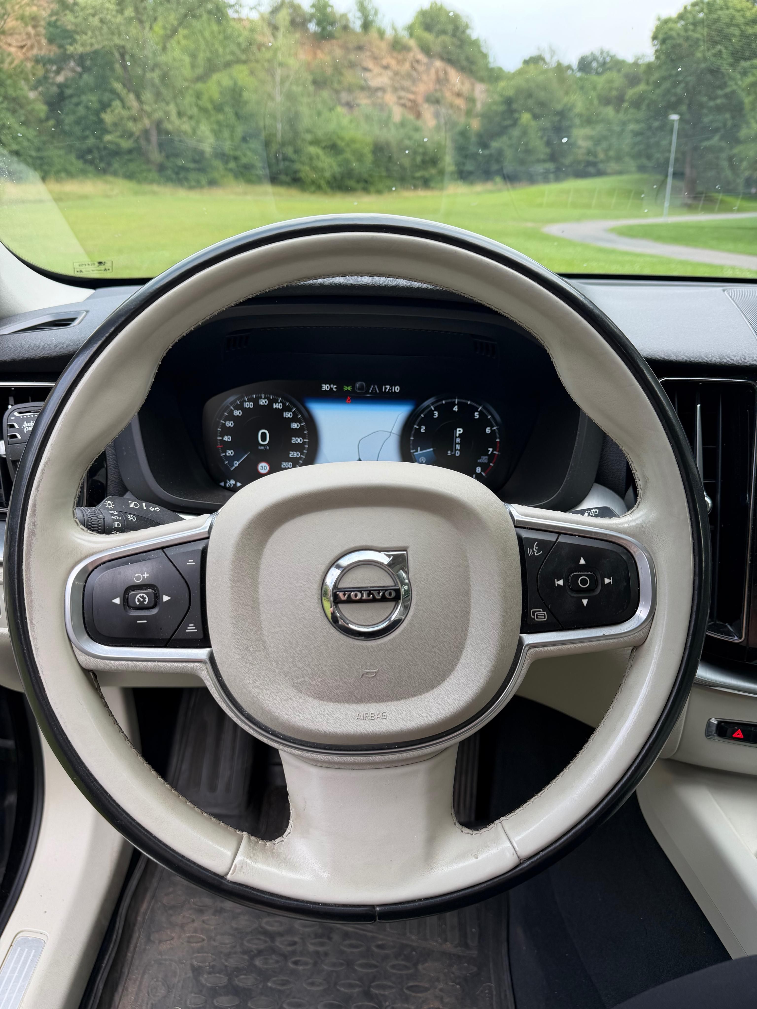 Volvo XC60, 2.0 T6 - fotka 6