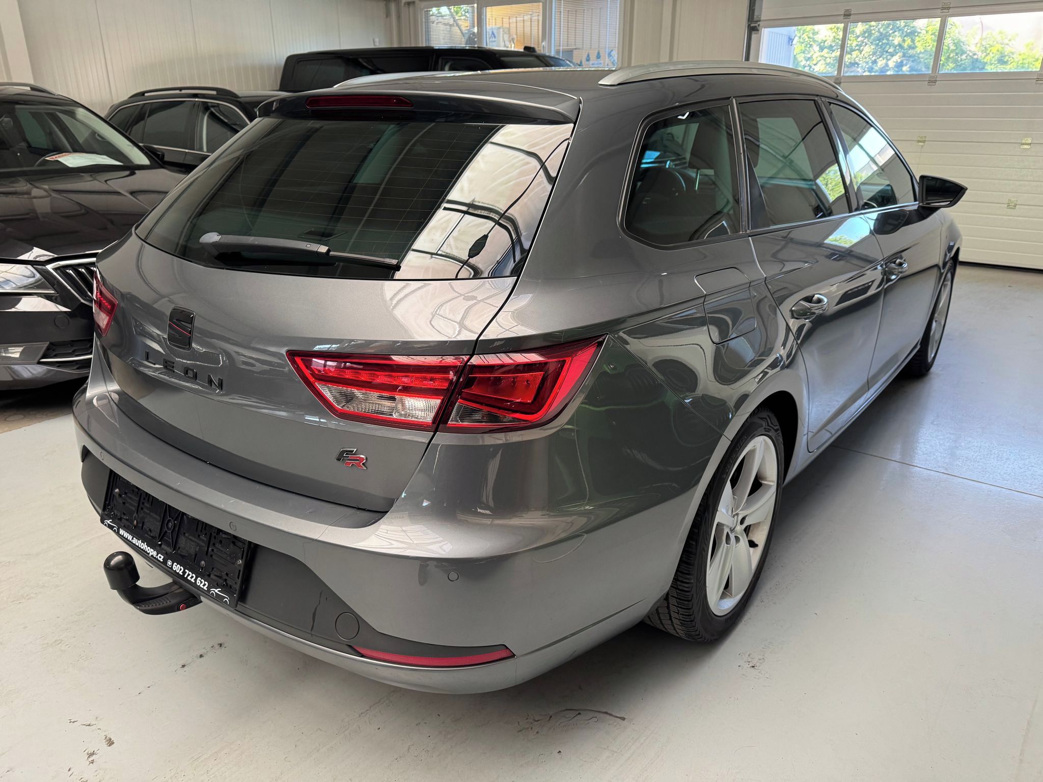 Seat Leon, ST combi 2.0 TDI DSG FR - fotka 6