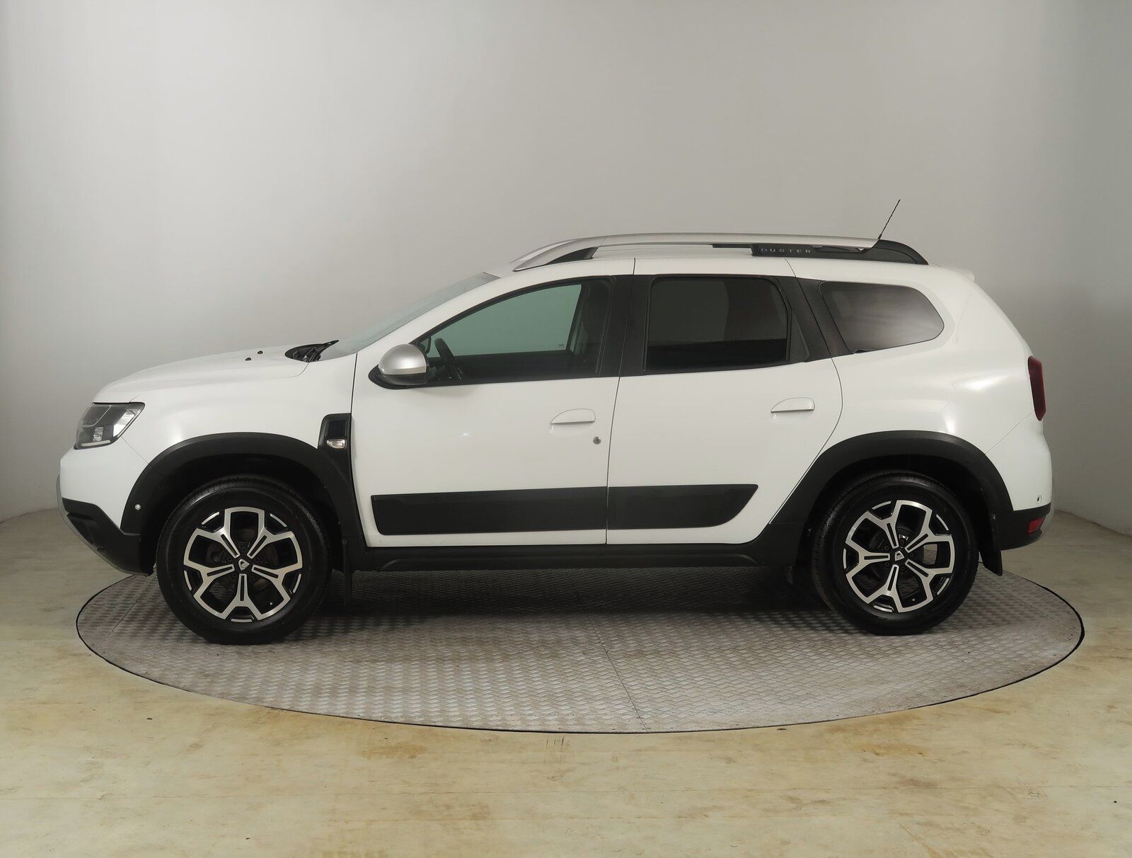 Dacia Duster, 1.6 SCe, LPG, Navi, Tempomat - fotka 3