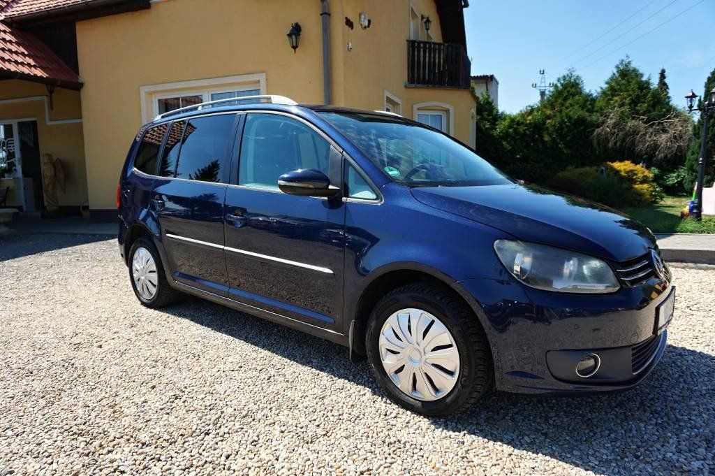 Volkswagen Touran, 2,0 TDI 103 kW - fotka 2