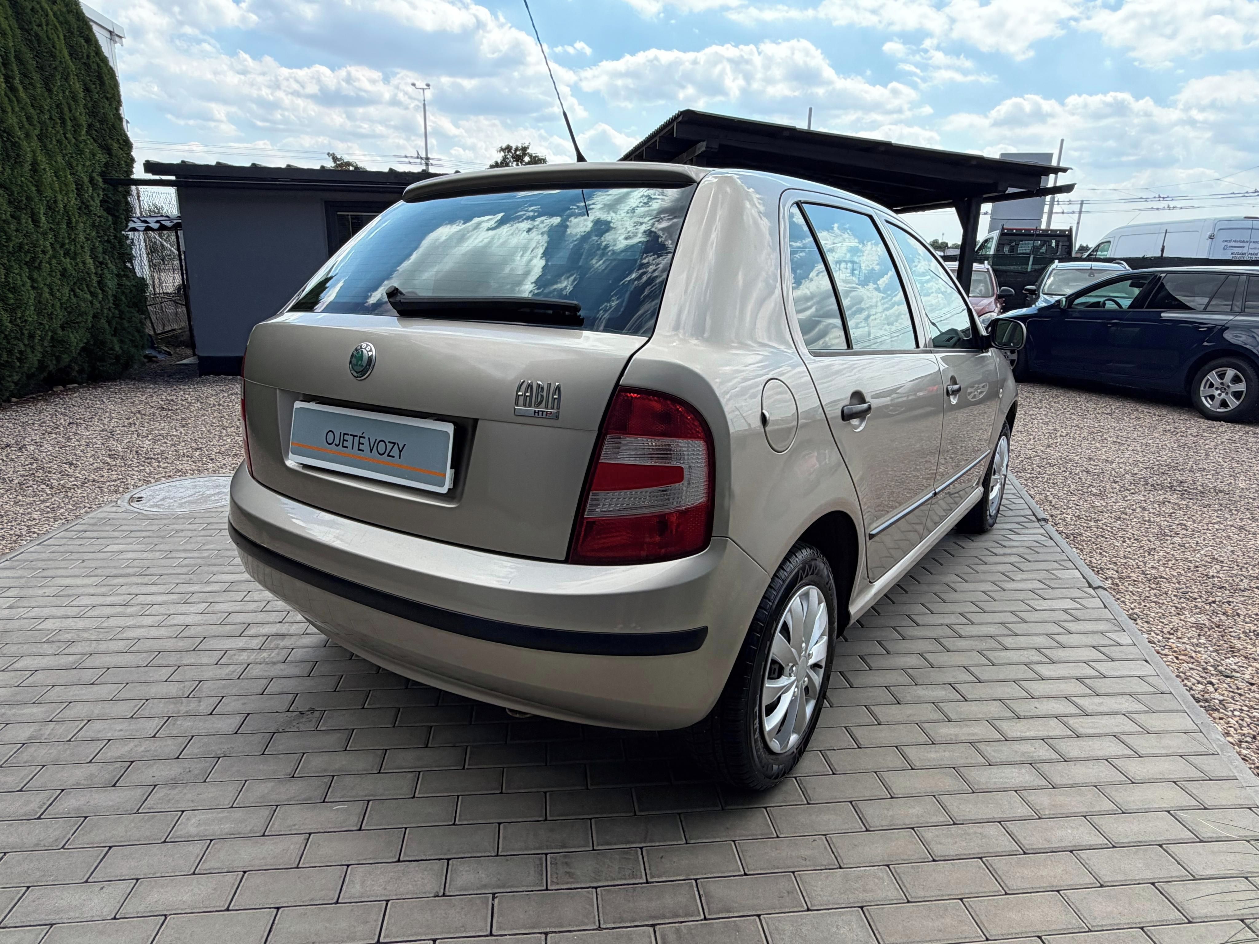 Škoda Fabia, 1.2 HTP 47KW, Nová STK - fotka 4