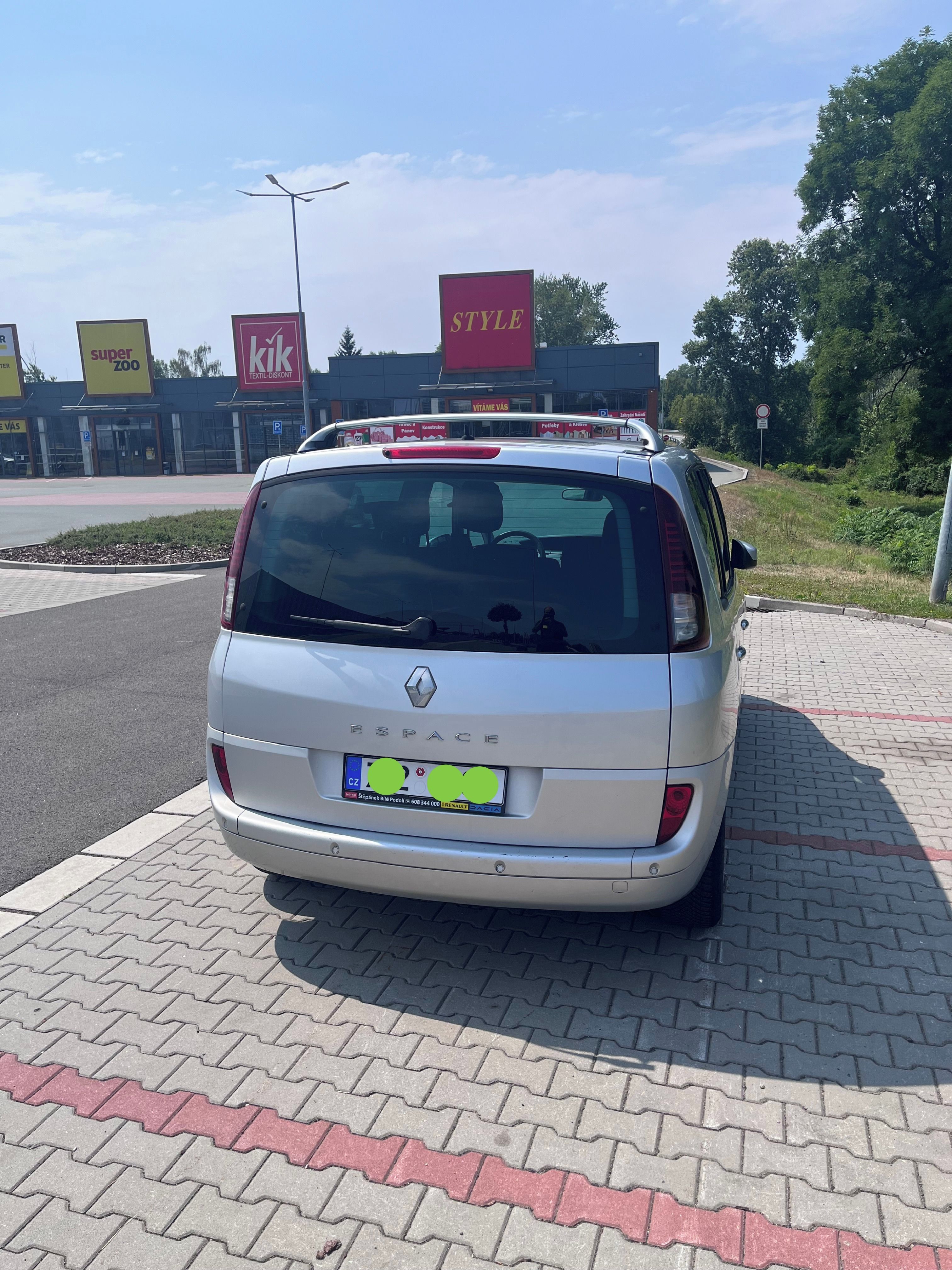 Renault Espace, Initiale 2.0 dCi 110 kW 7míst - fotka 3