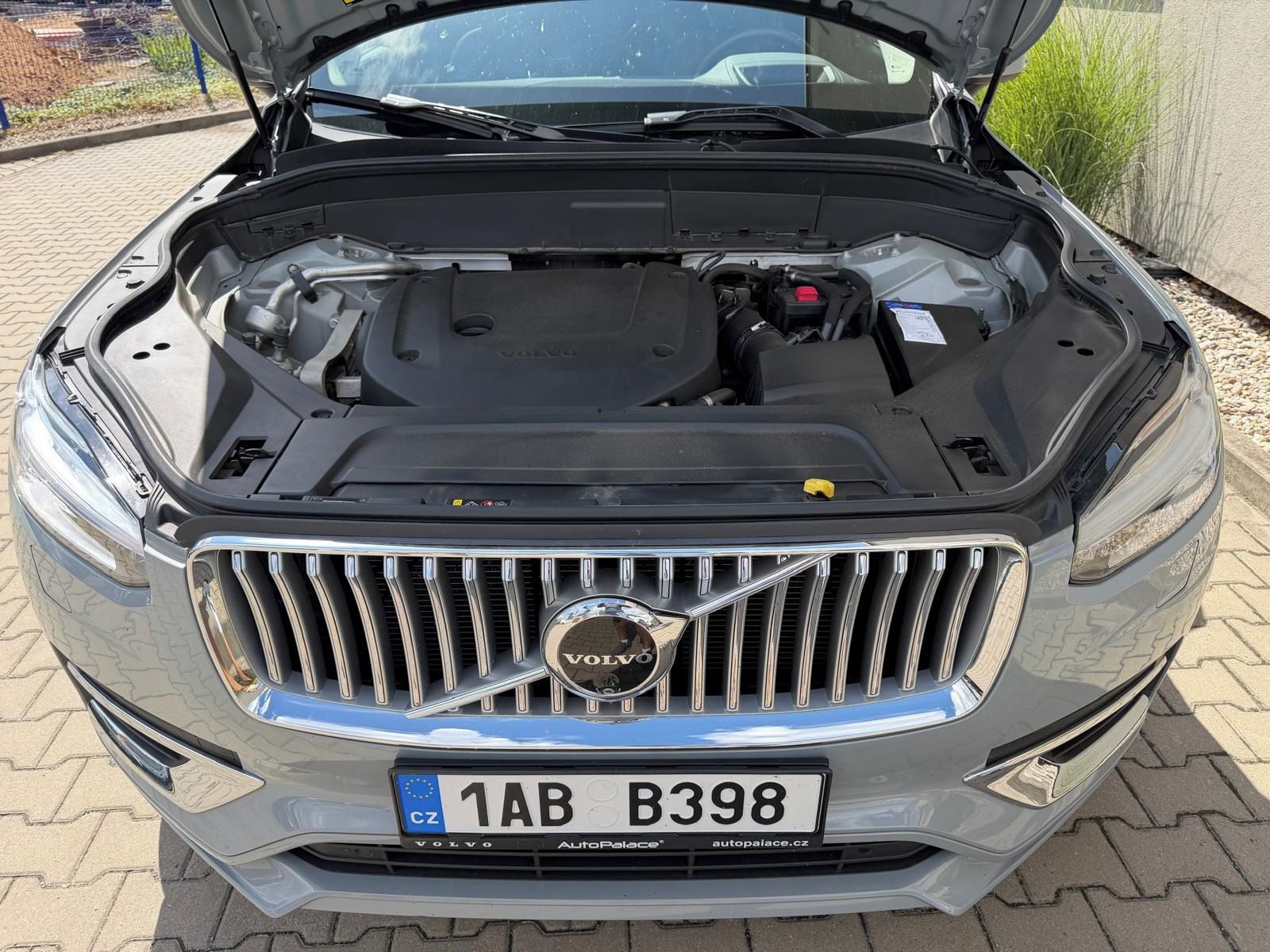 Volvo XC90, 2.0 B5  AWD SERV VOLVO ČR - fotka 6